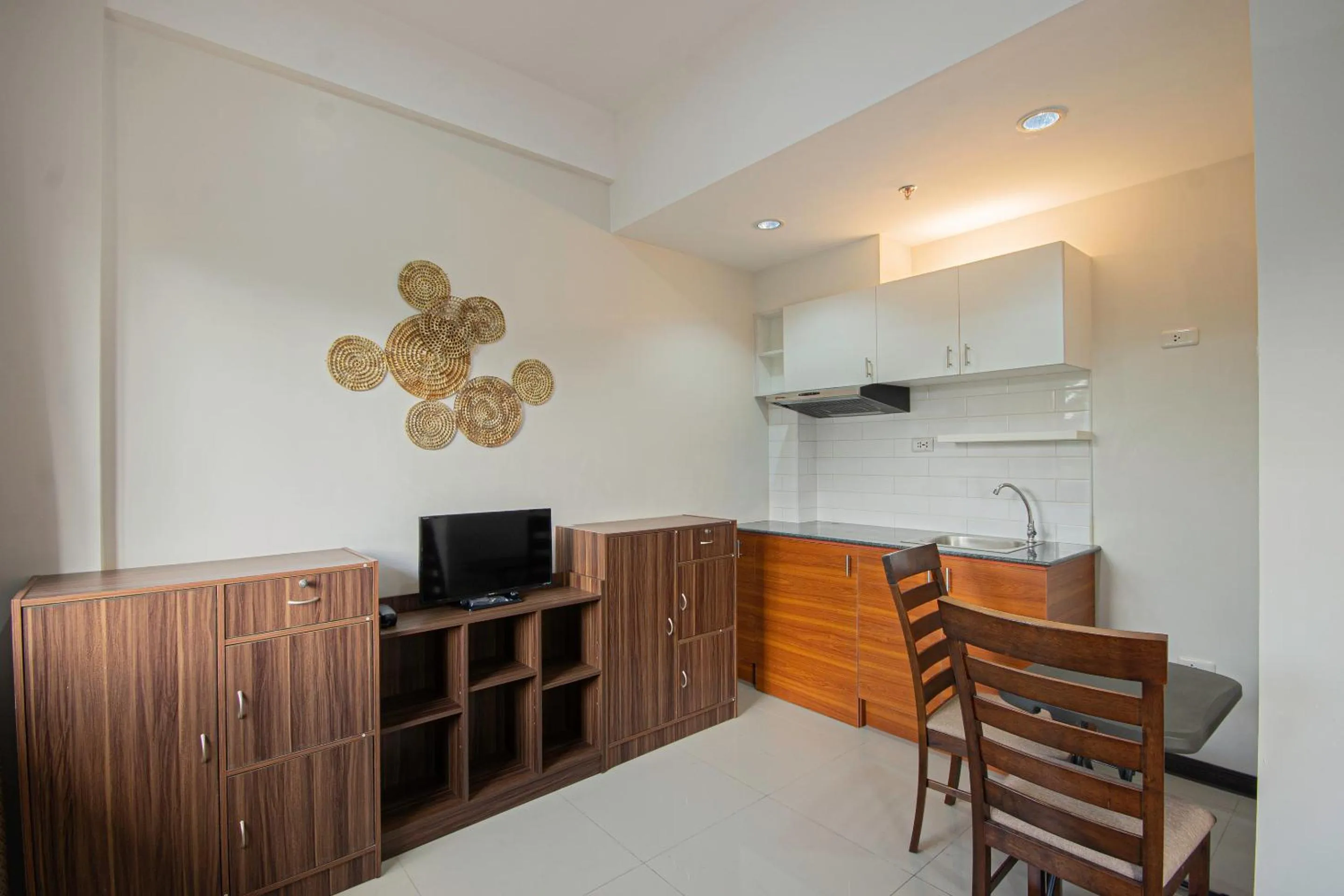 Living room in Cornerstone Manor Inn