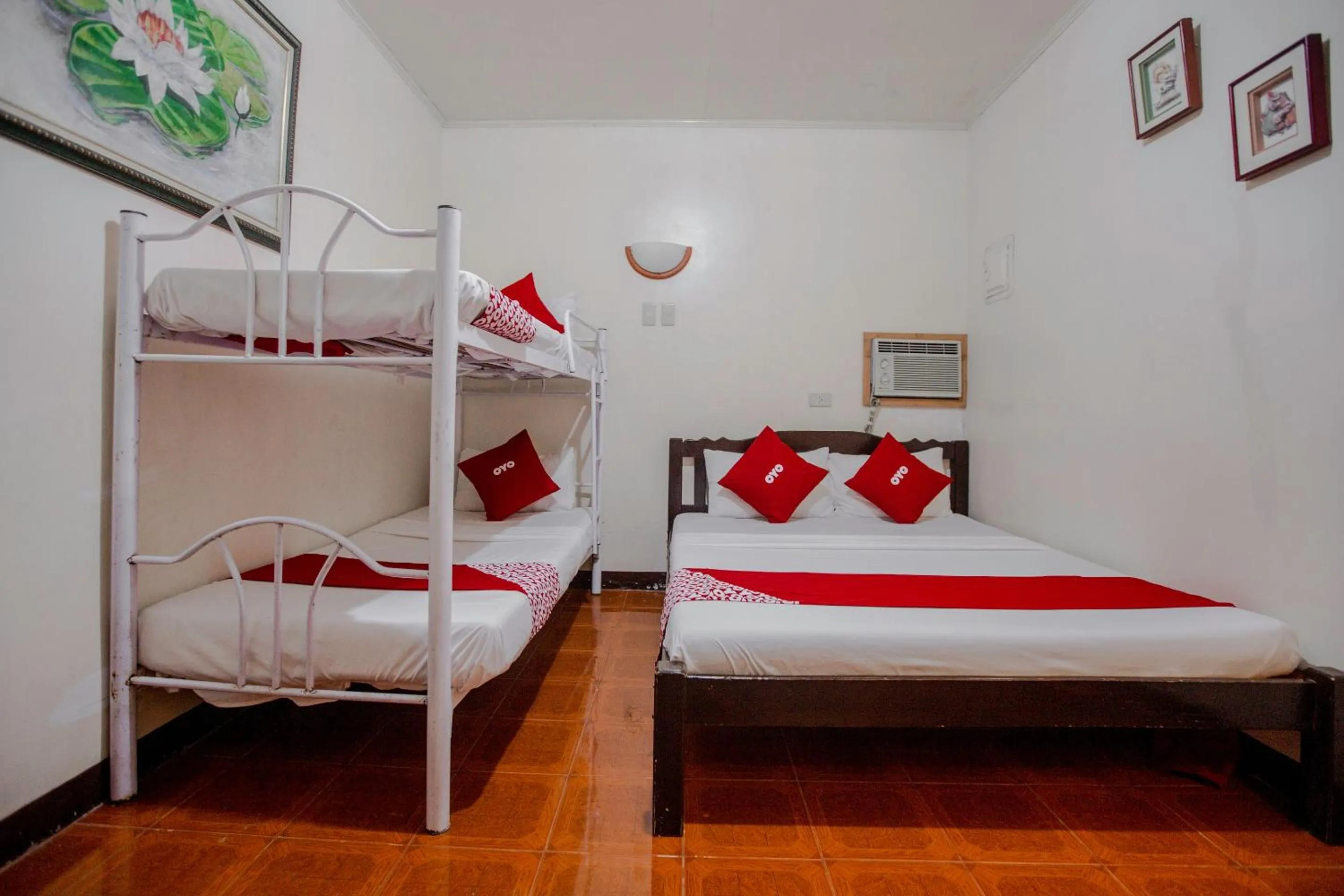 Bedroom, Bed in OYO 741 Sierra Travellers Inn