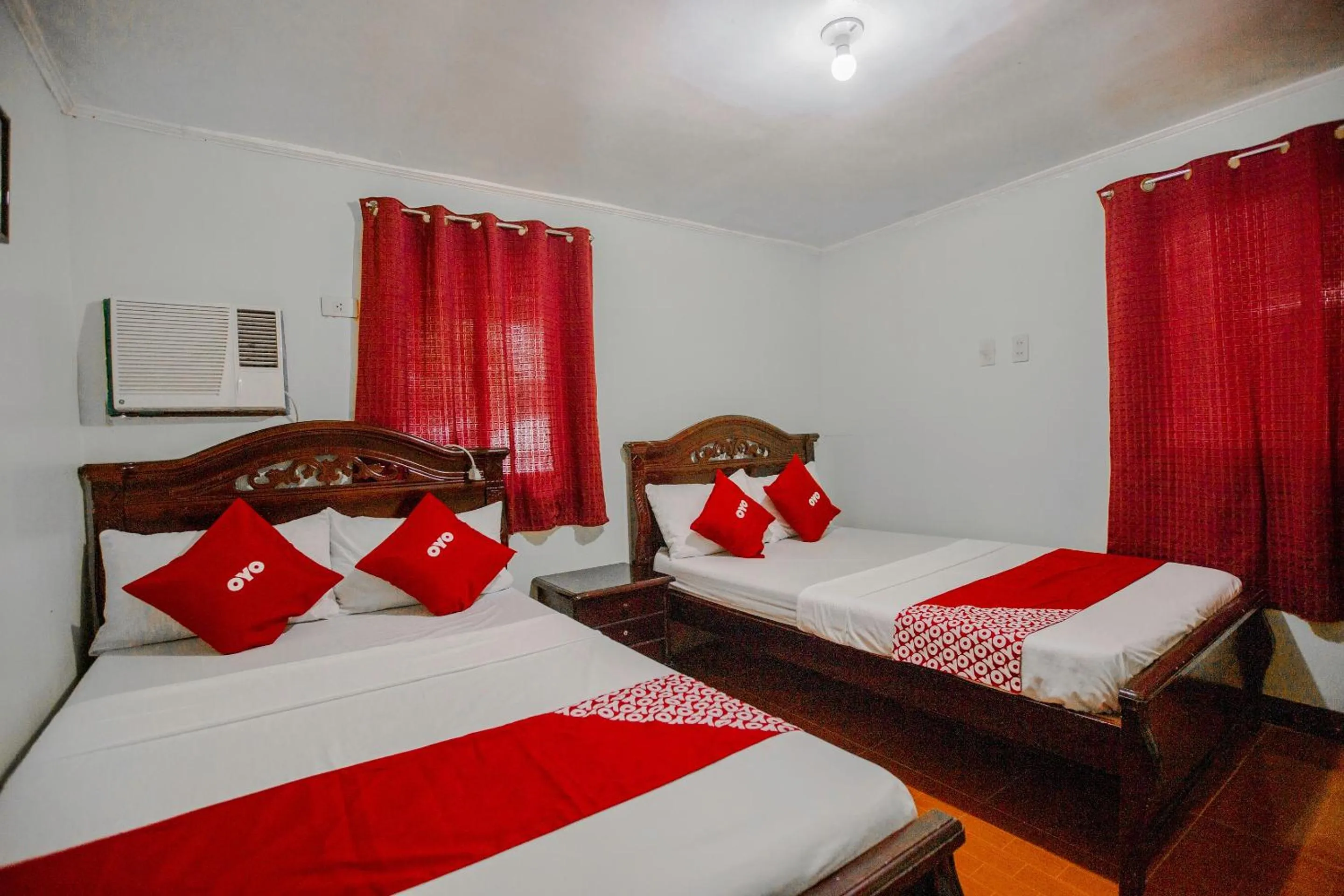 Bedroom, Bed in OYO 741 Sierra Travellers Inn