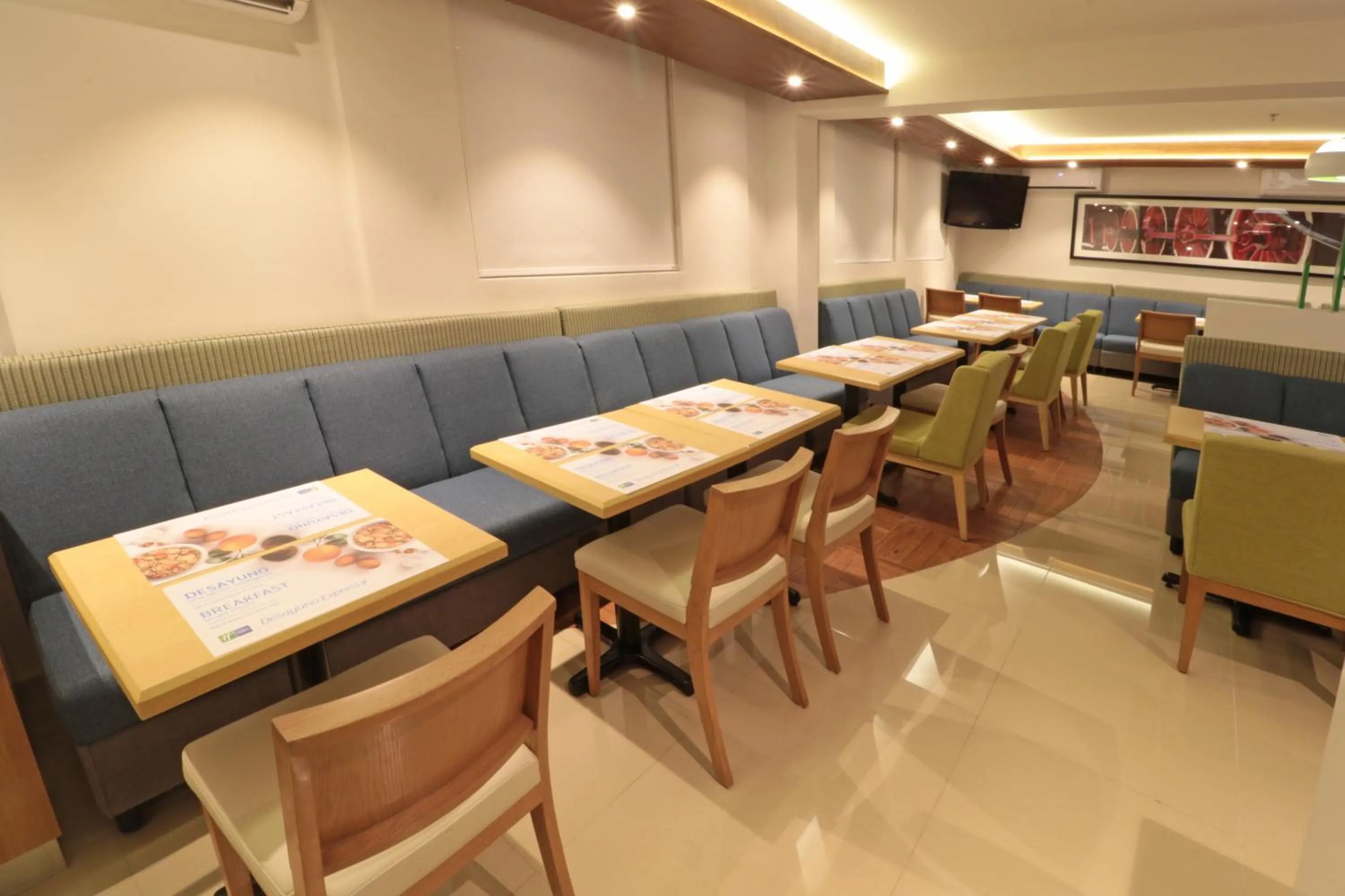 Breakfast in Holiday Inn Express Piedras Negras by IHG