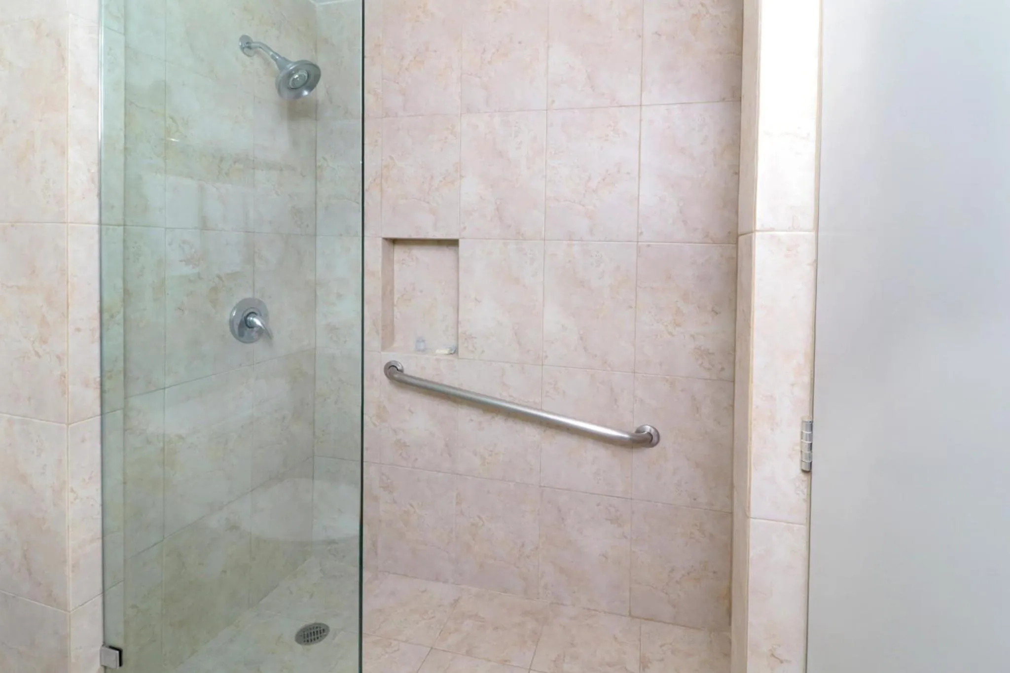 Bathroom in Holiday Inn Express Piedras Negras by IHG