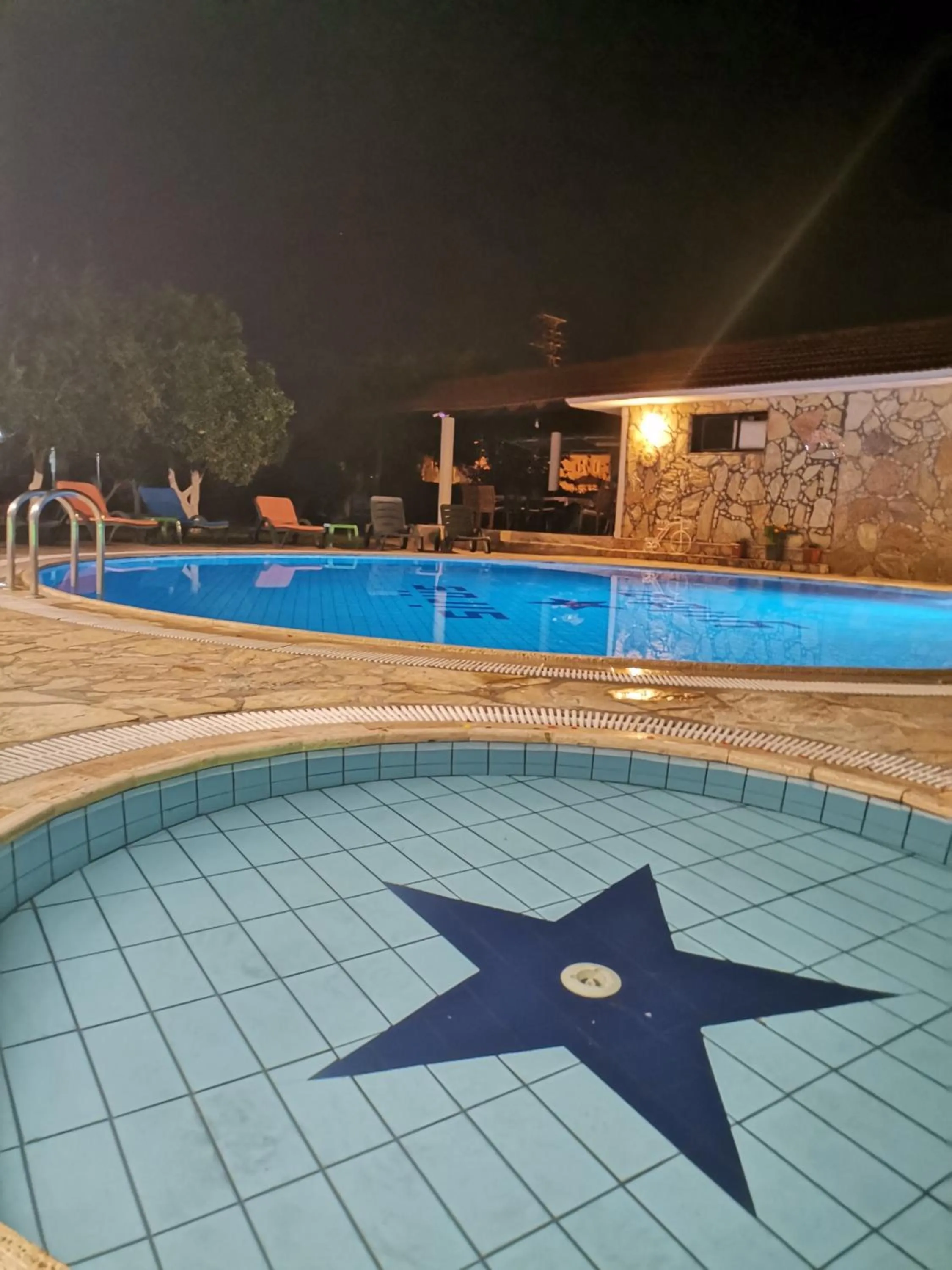 Swimming pool in Sirius star otel