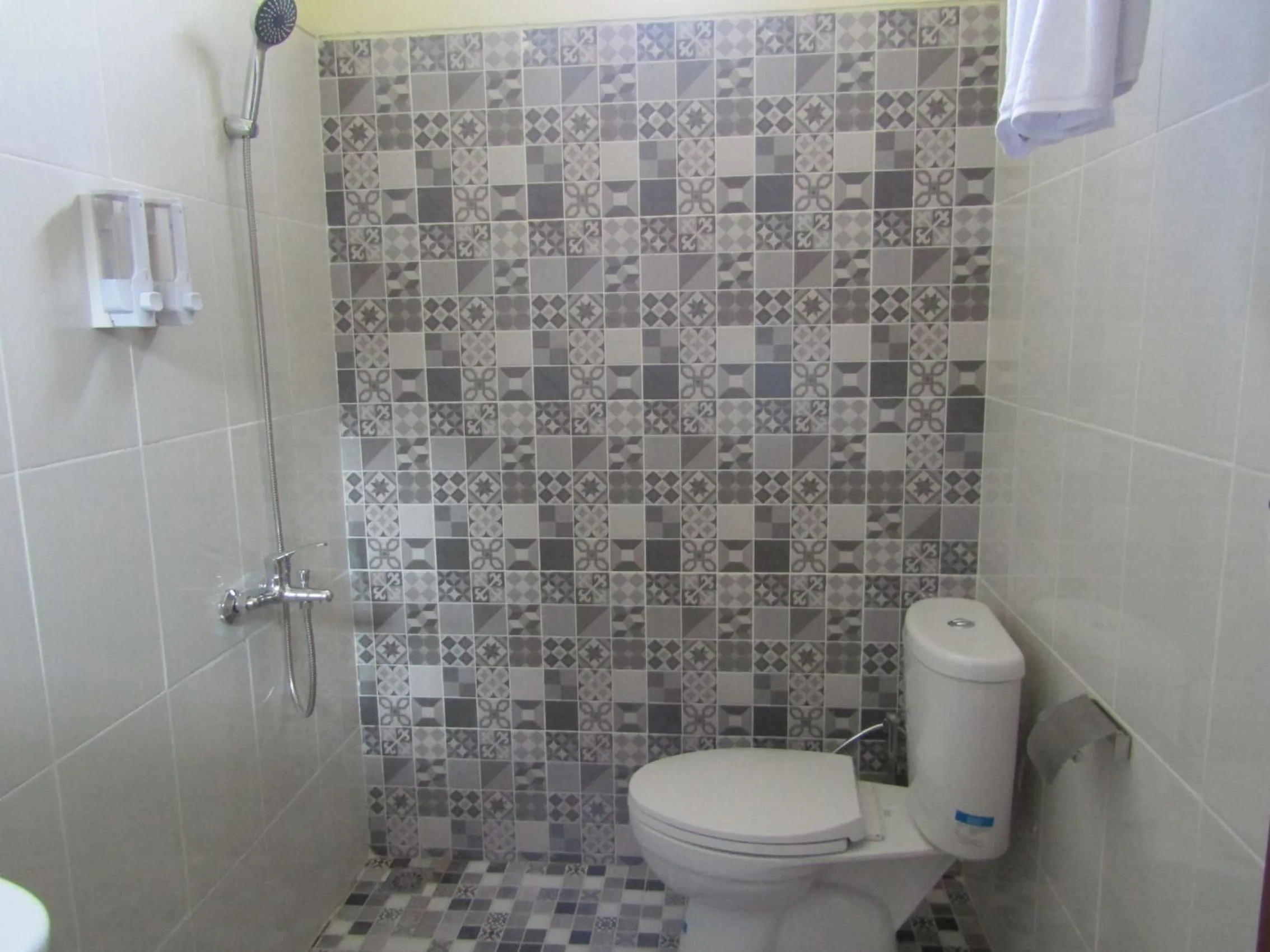 Bathroom in Anang Bed & Breakfast Syariah by Ndalem Beong