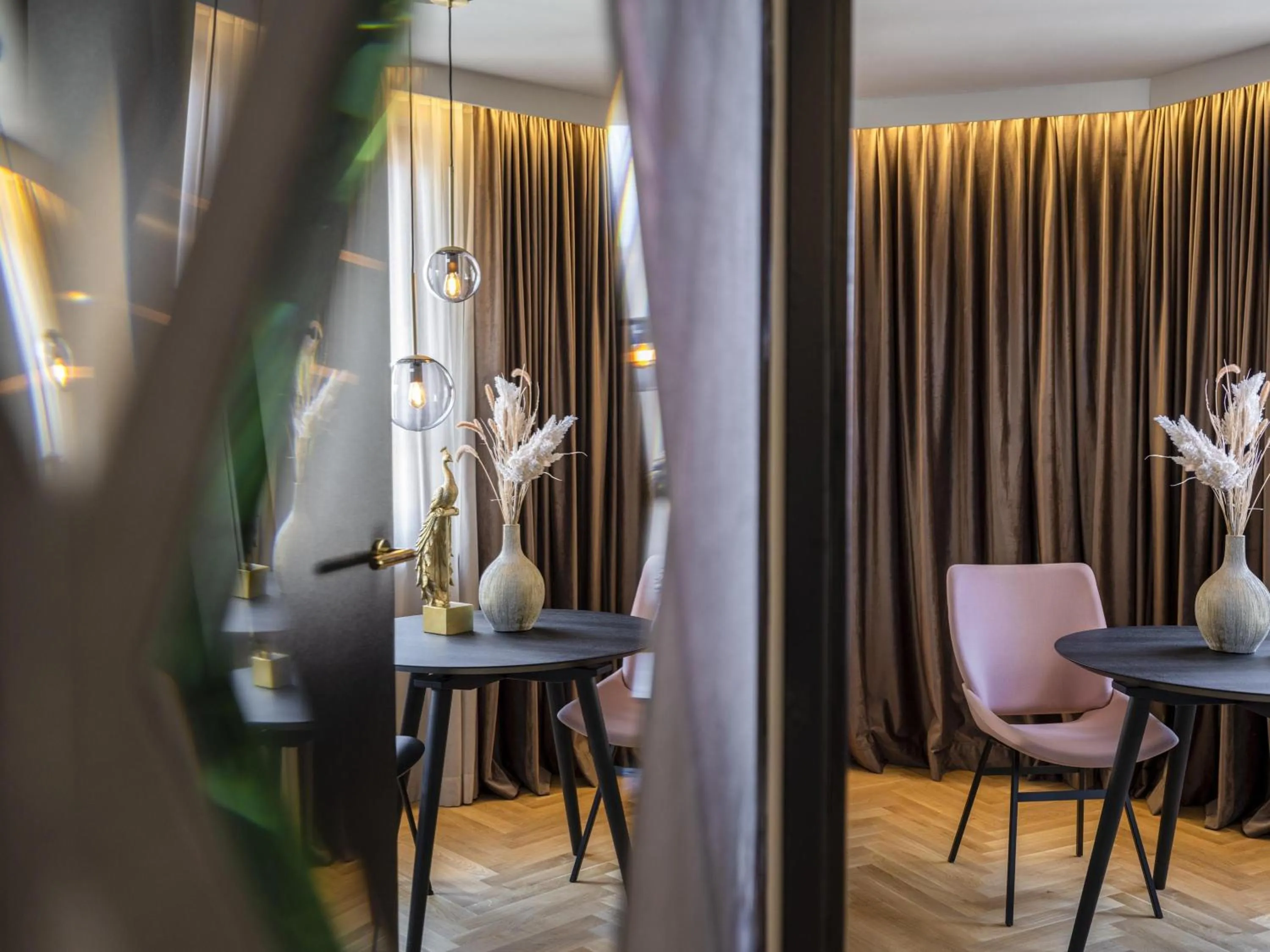 Photo of the whole room in Hotel Am Konzerthaus - MGallery Collection