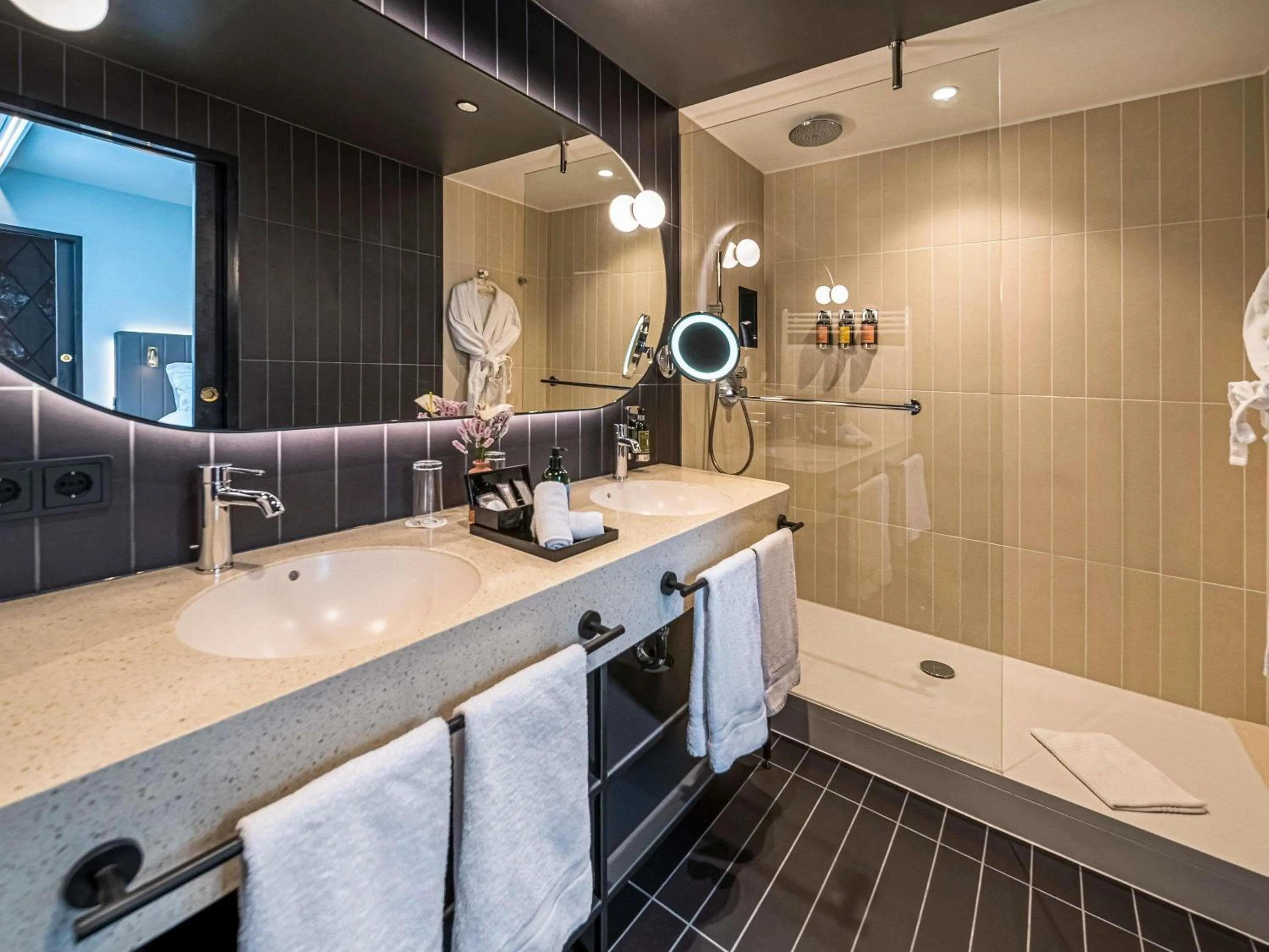 Bedroom in Hotel Am Konzerthaus - MGallery Collection