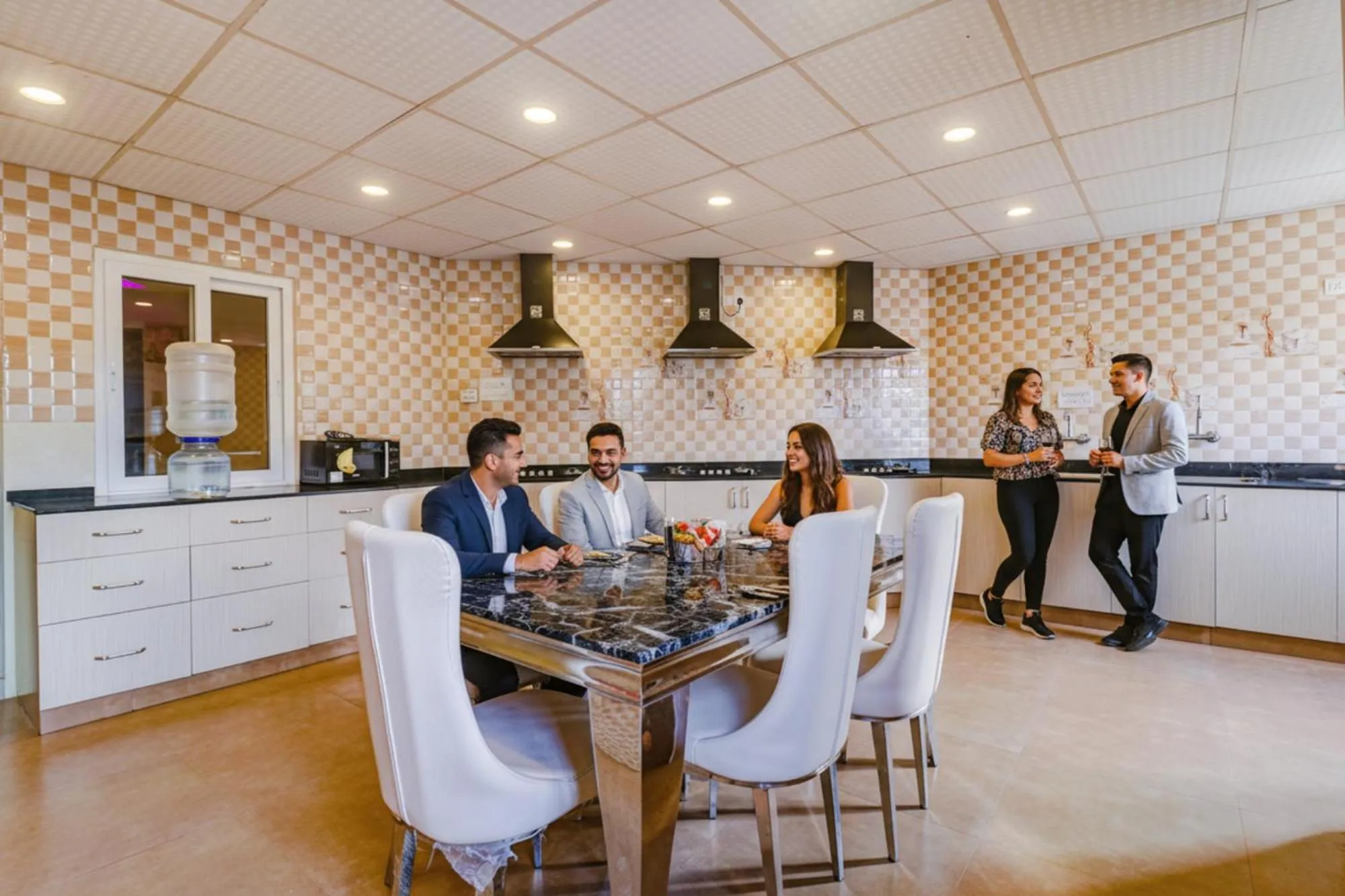 Restaurant/places to eat in FabHotel Turning Point - Nr Ulsoor Lake