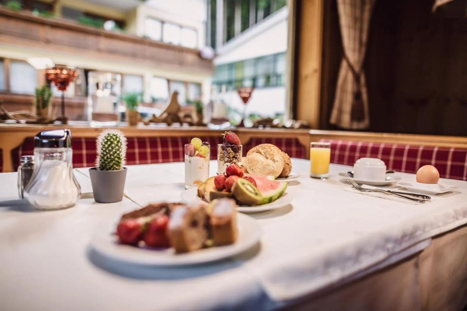 Continental breakfast in Hotel Martini Kaprun inkluding breakfast & free parking