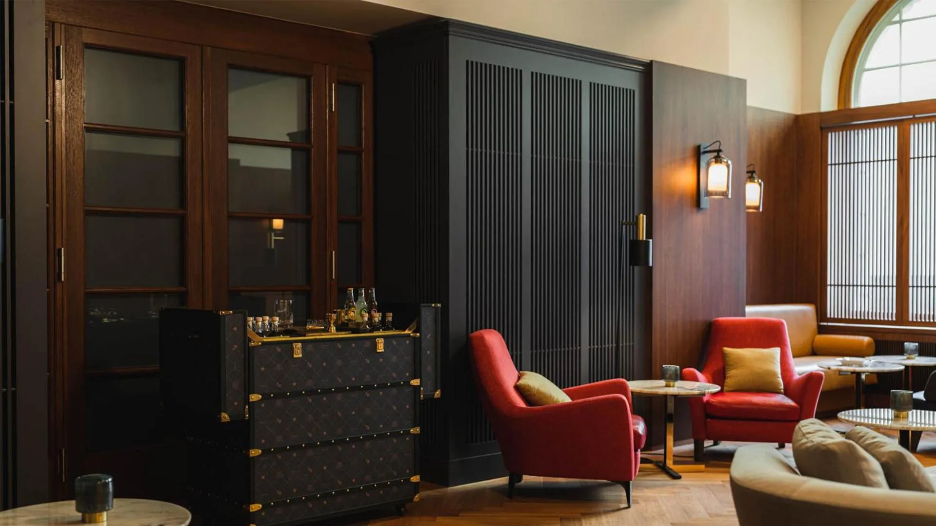 Lounge or bar in Kempinski Palace Engelberg