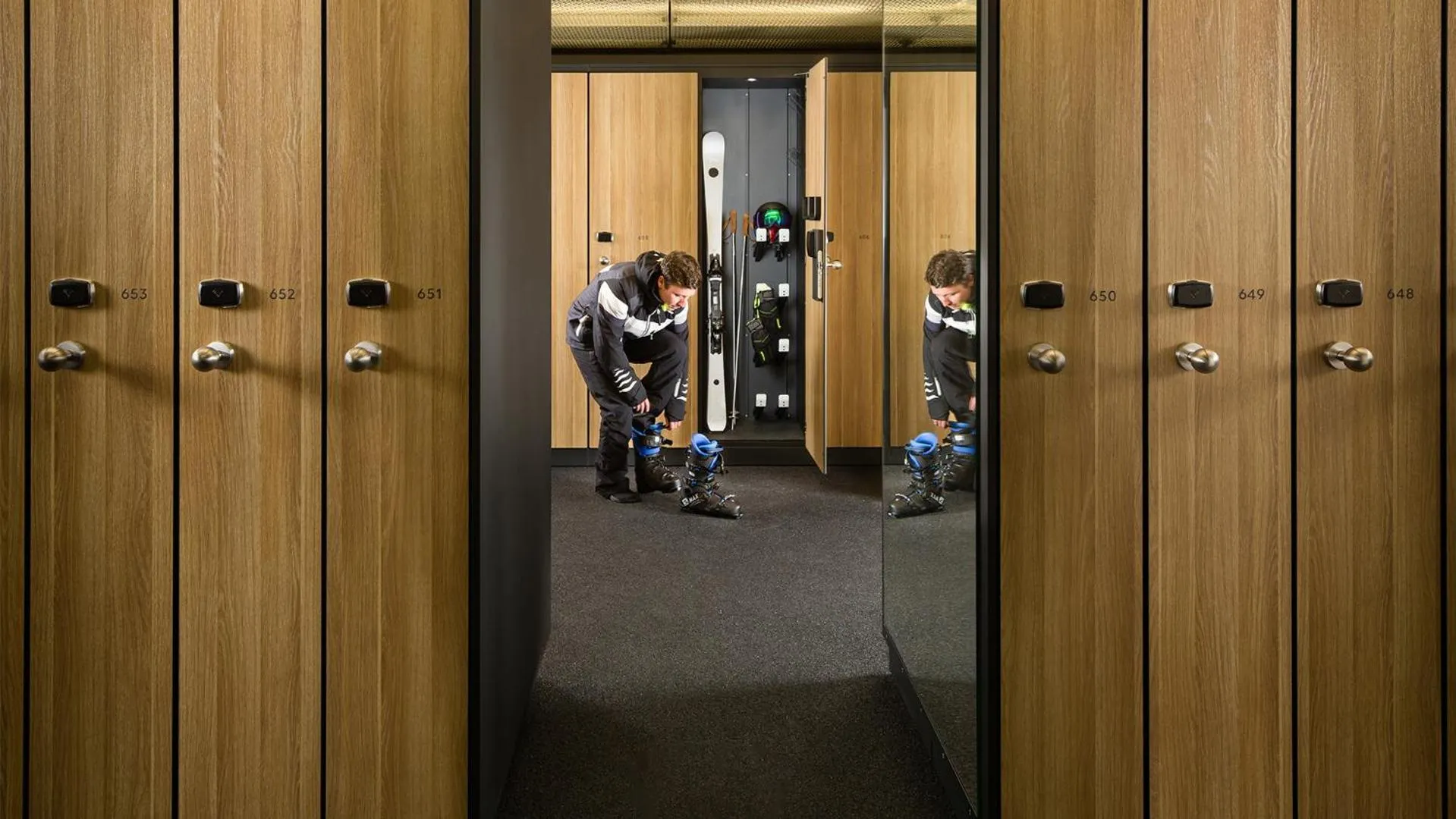 Skiing in Kempinski Palace Engelberg