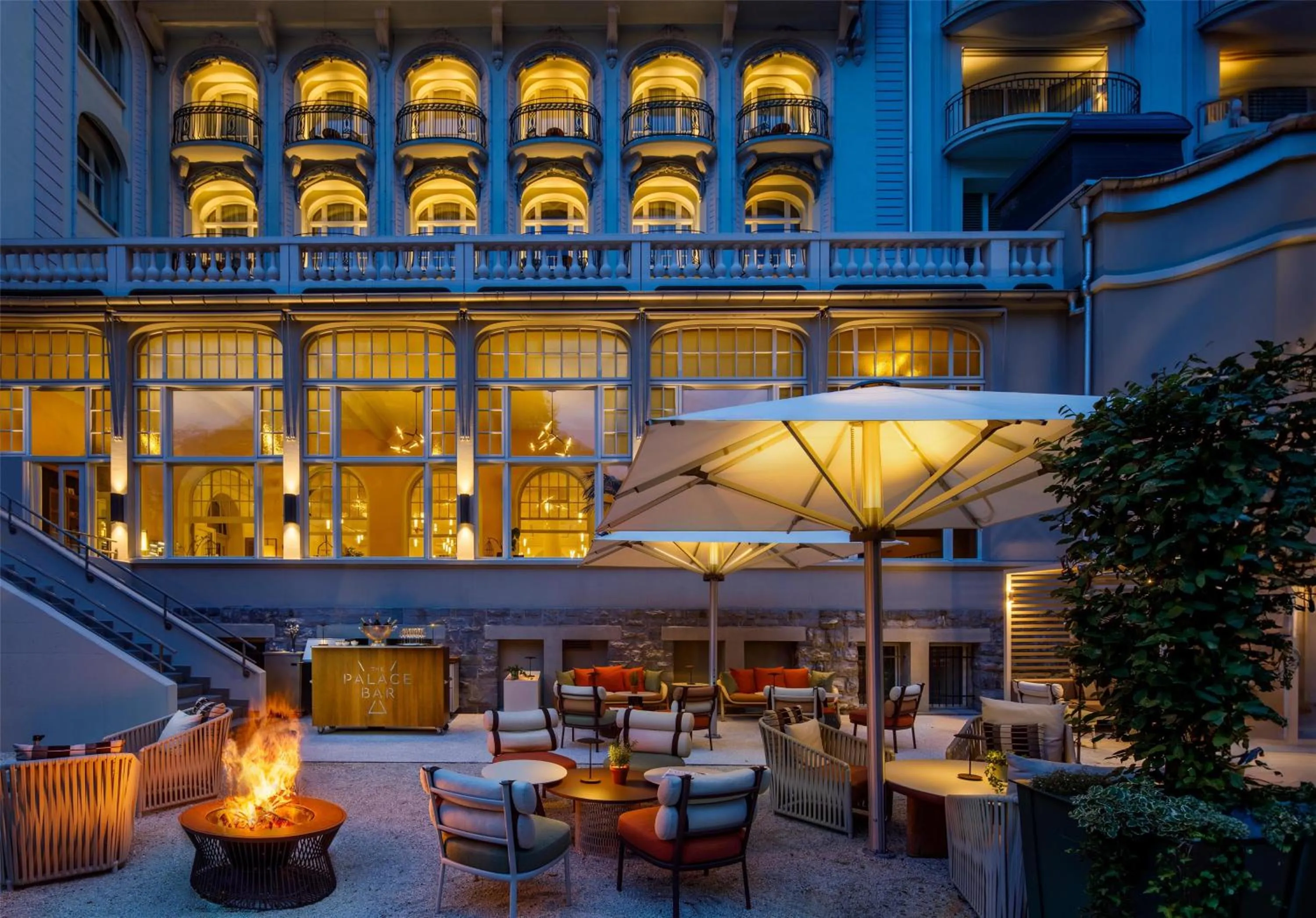 Lounge or bar in Kempinski Palace Engelberg