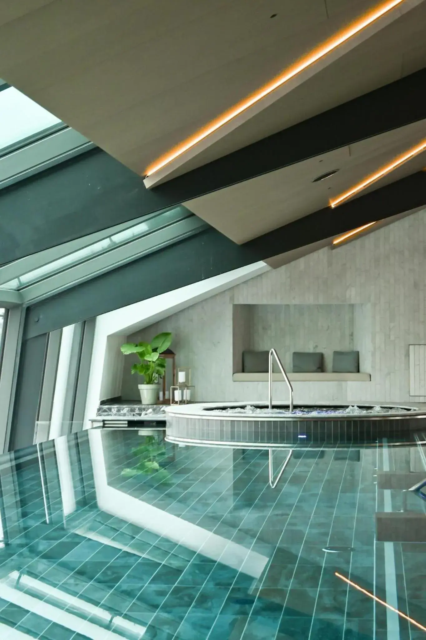 Pool view in Kempinski Palace Engelberg Pool view in Kempinski Palace Engelberg