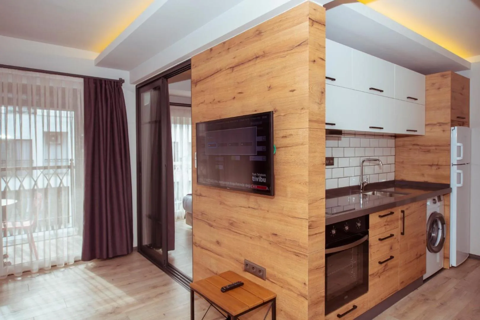 Communal lounge/ TV room in S3 King Residence