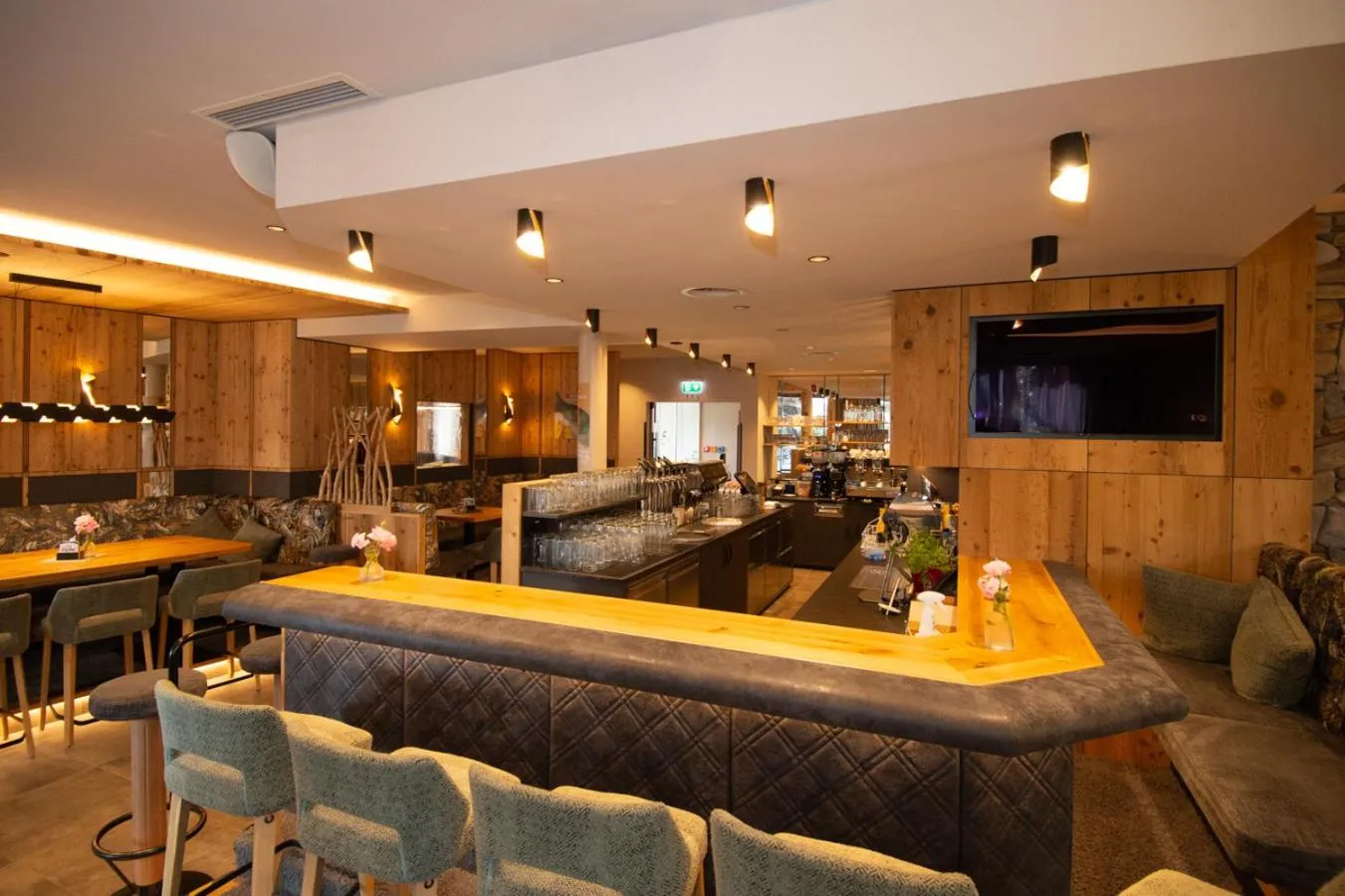 Restaurant/places to eat in Dollinger