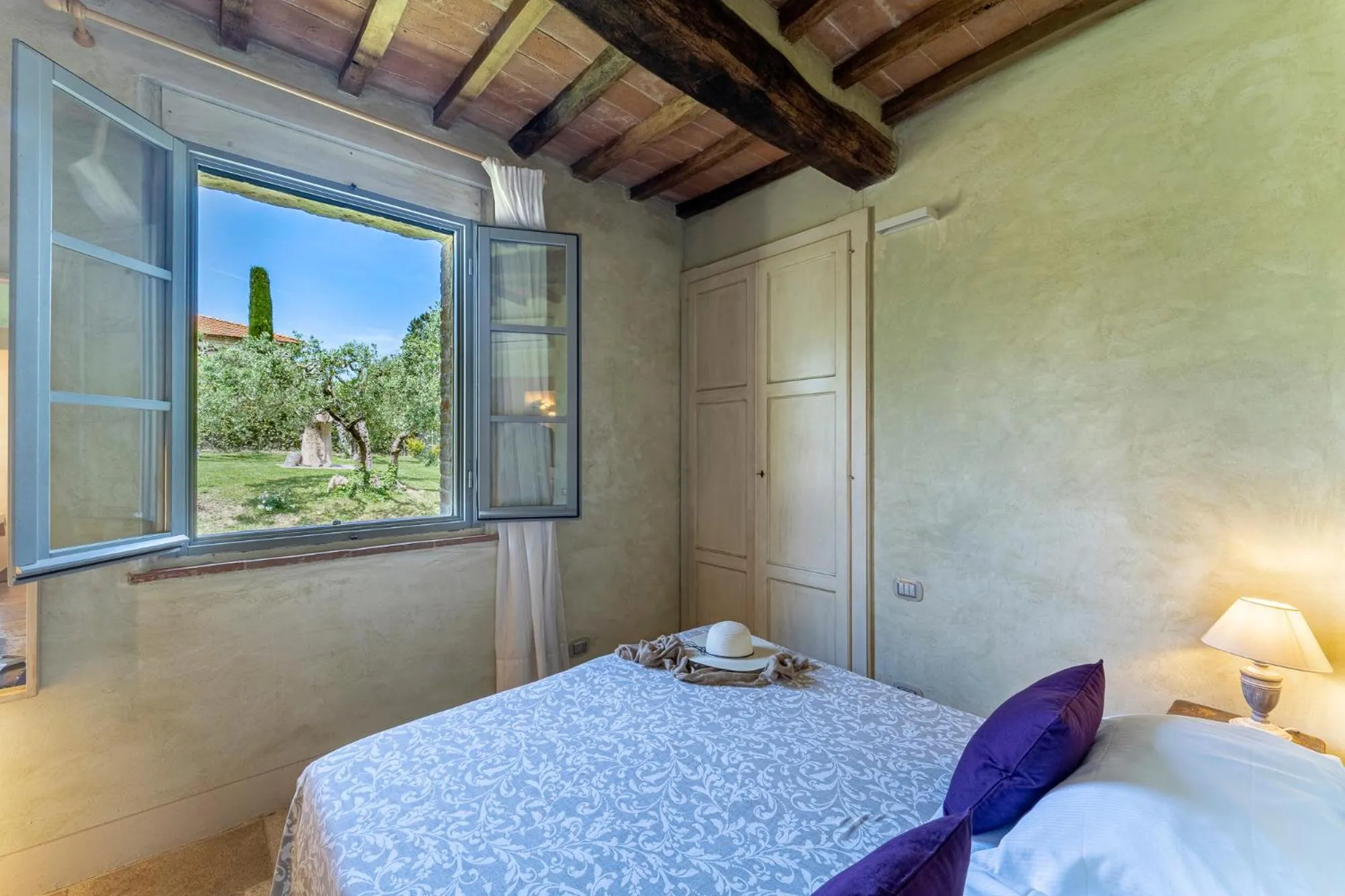 Bed in L'Oliveta 6, Emma Villas