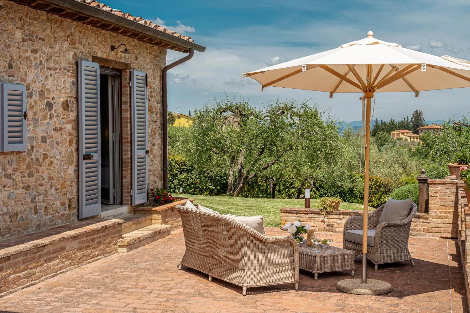 L'Oliveta 6, Emma Villas