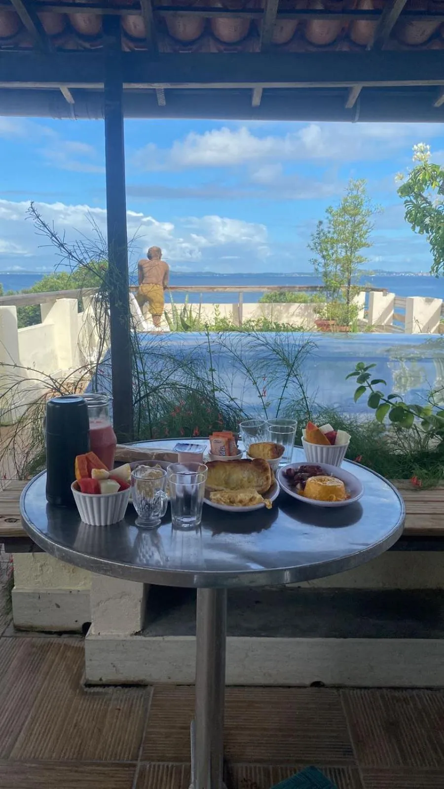 Breakfast in Beach Front Village