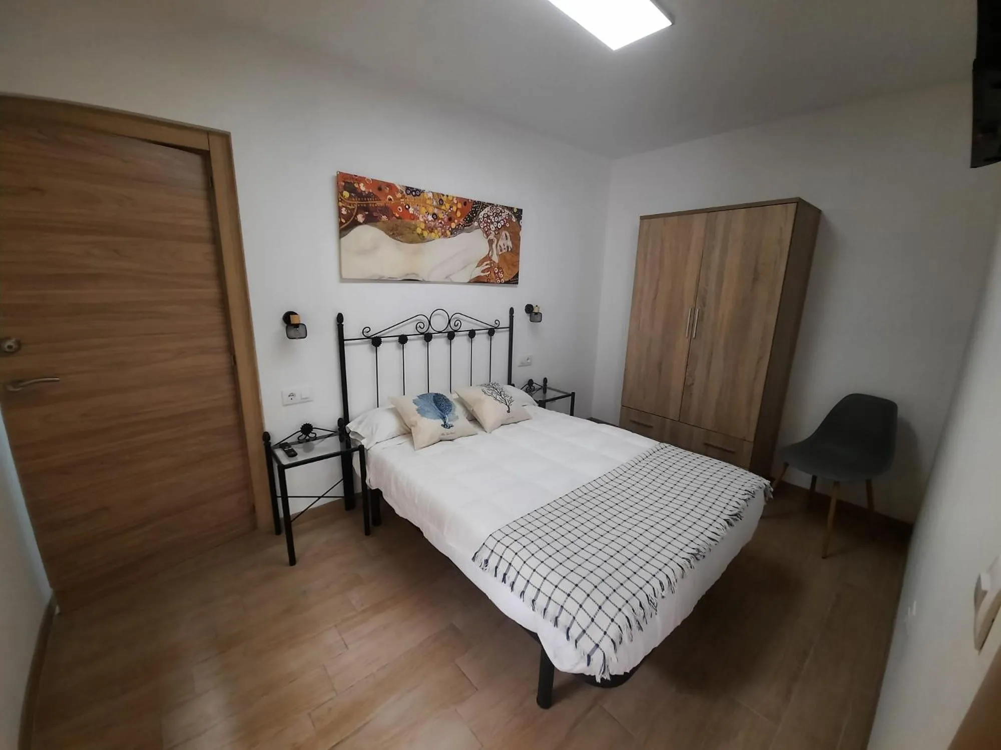 Photo of the whole room, Bed in Casa María