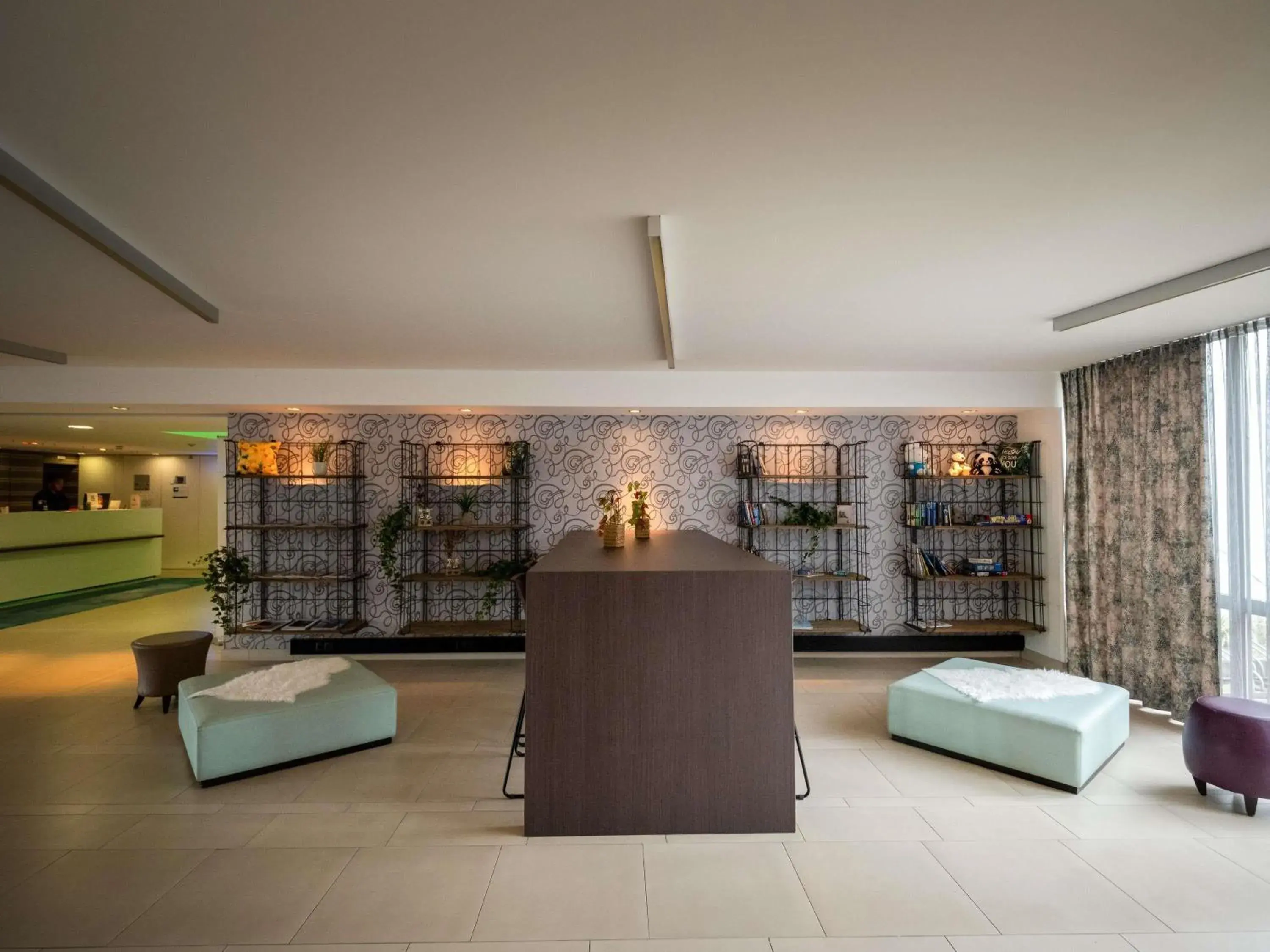 Lounge or bar in Ibis Styles Linz Lounge or bar in Ibis Styles Linz