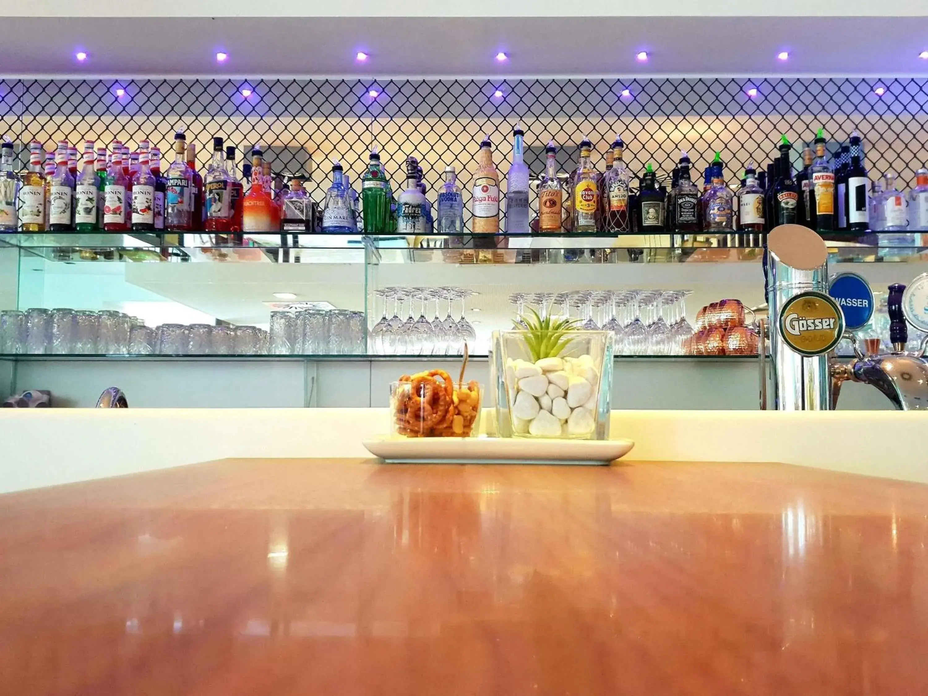Lounge or bar in Ibis Styles Linz Lounge or bar in Ibis Styles Linz