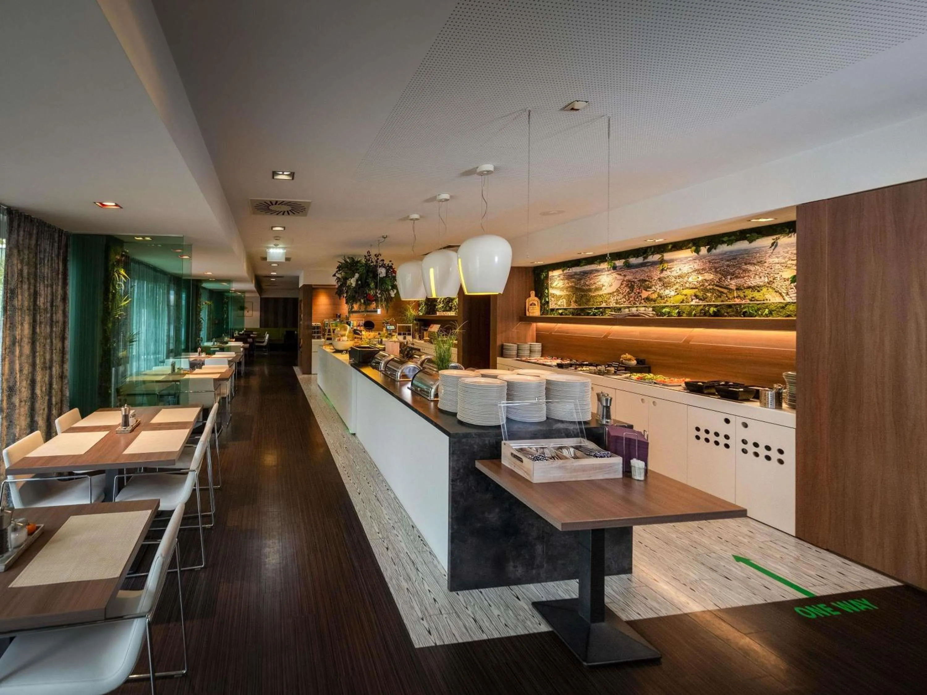 Restaurant/places to eat in Ibis Styles Linz