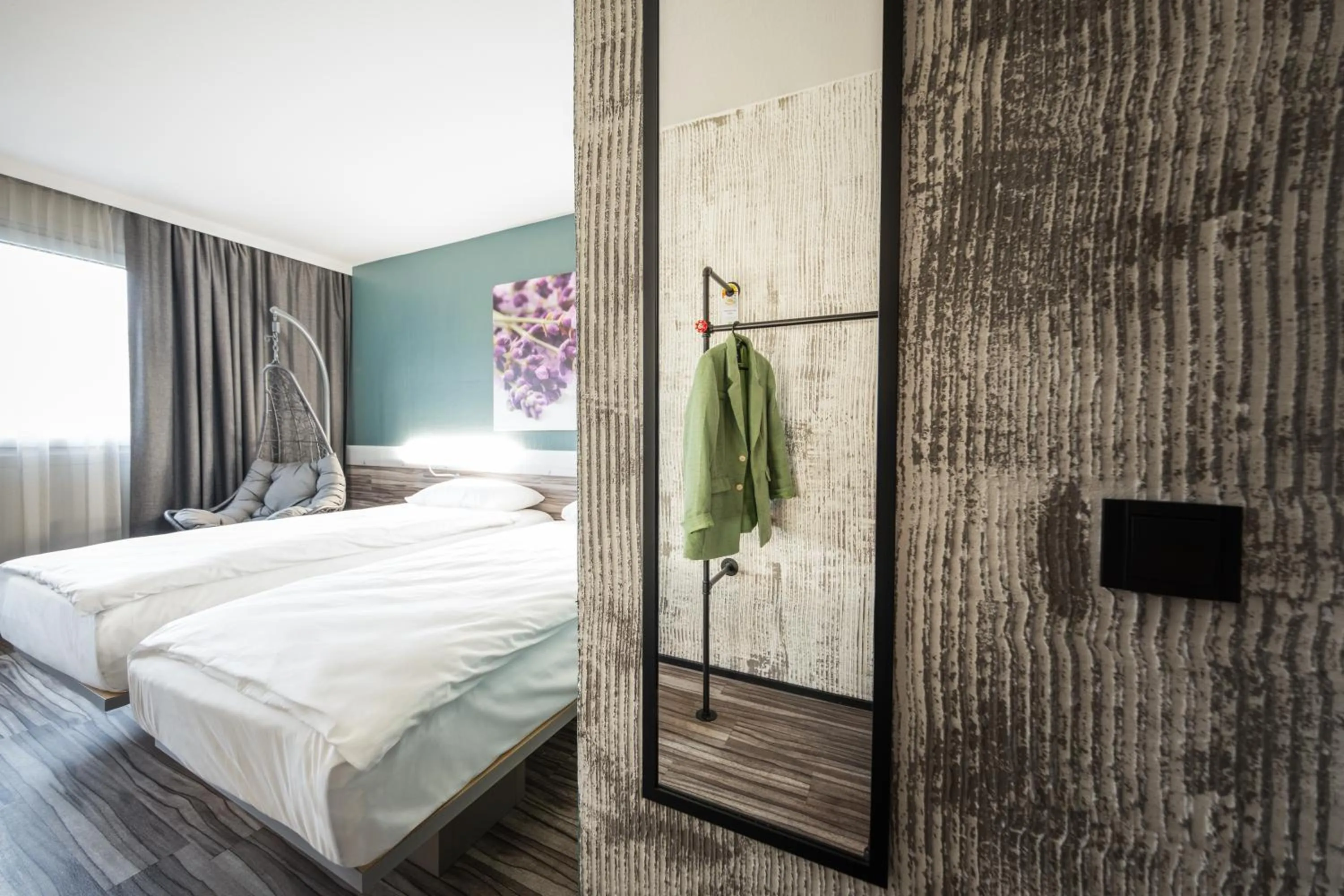 Photo of the whole room, Bed in Ibis Styles Linz