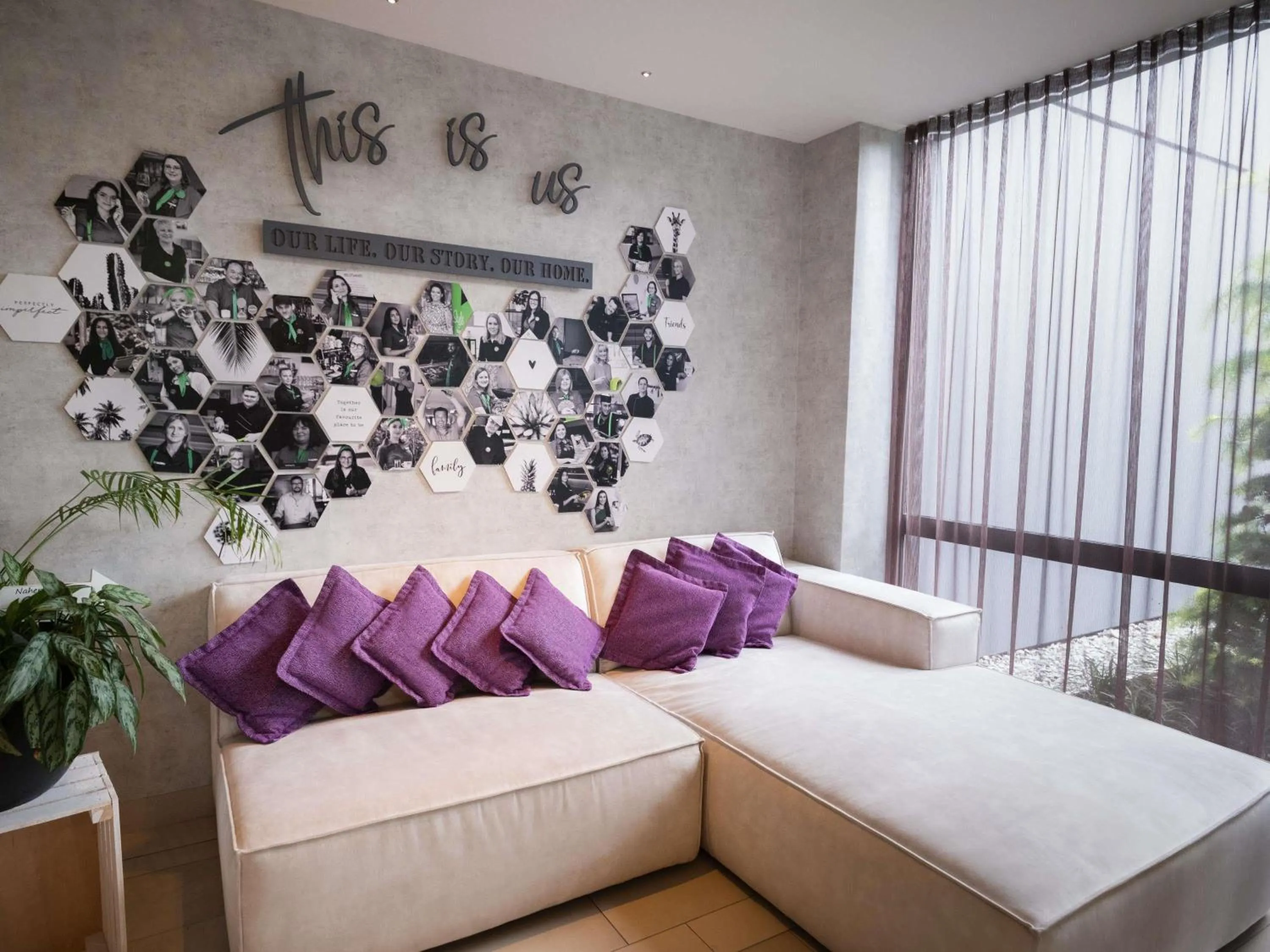 Lounge or bar, Bed in Ibis Styles Linz