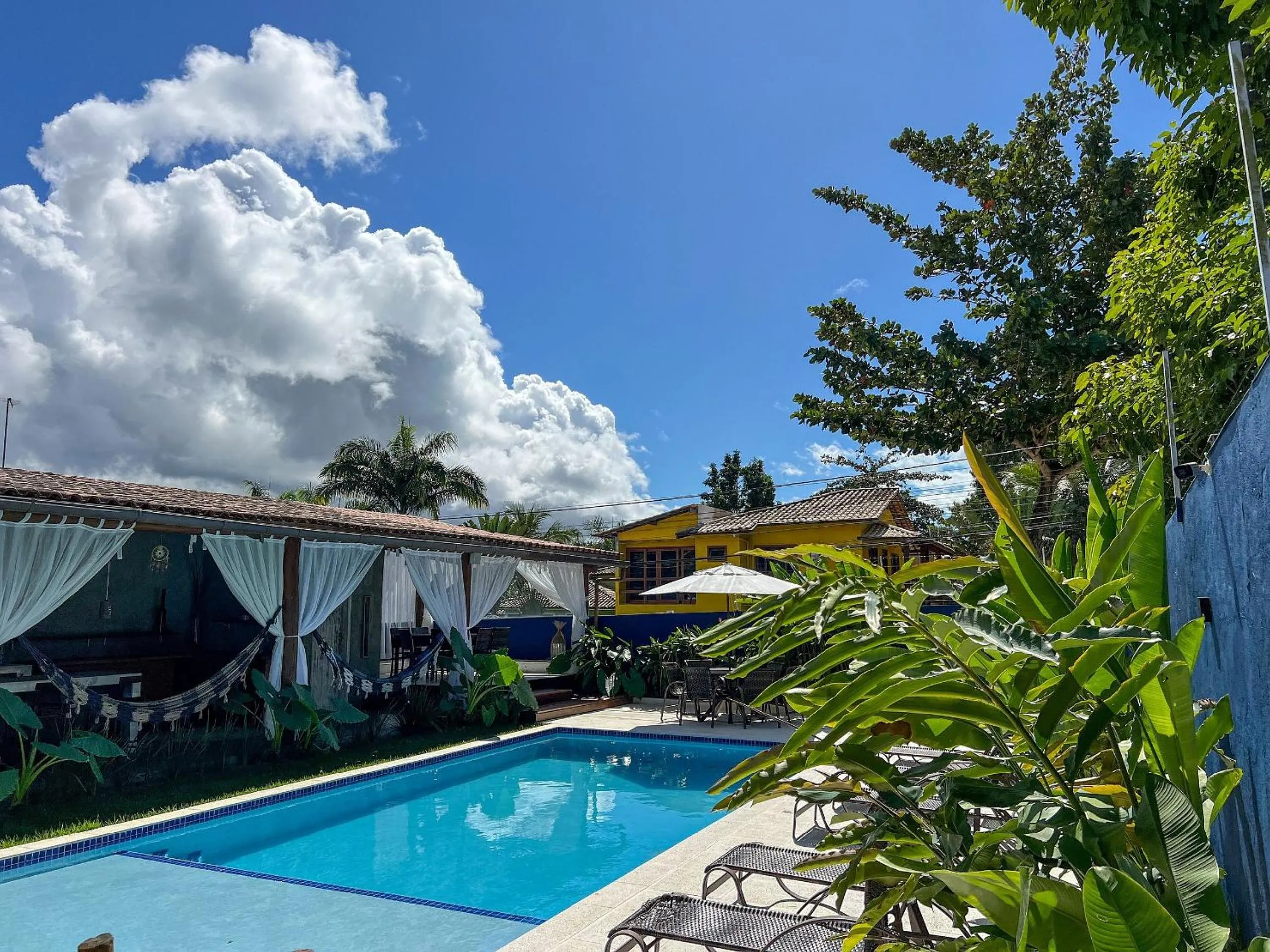 Swimming pool in Pousada Brisa