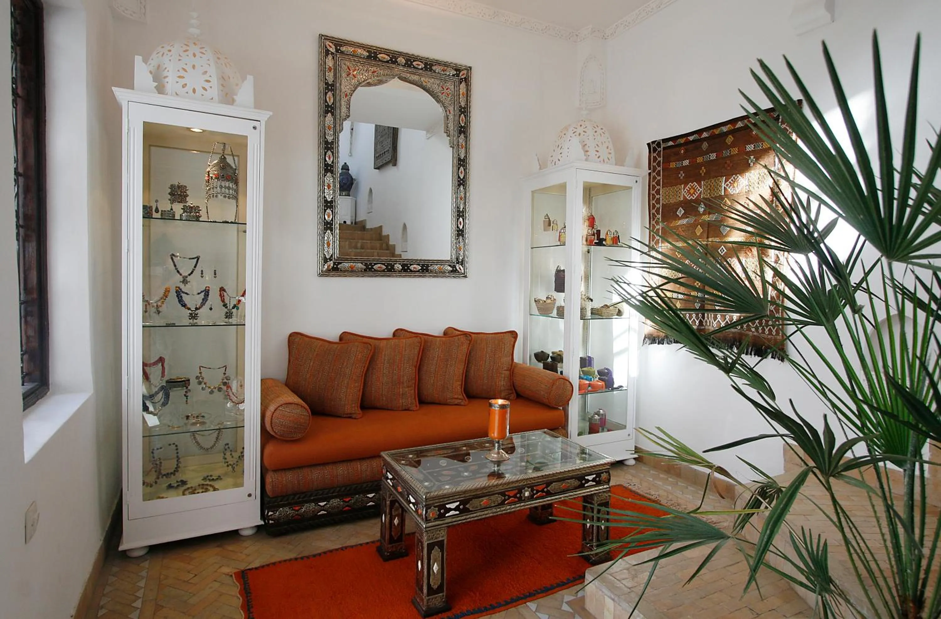 On-site shops in Riad Assakina