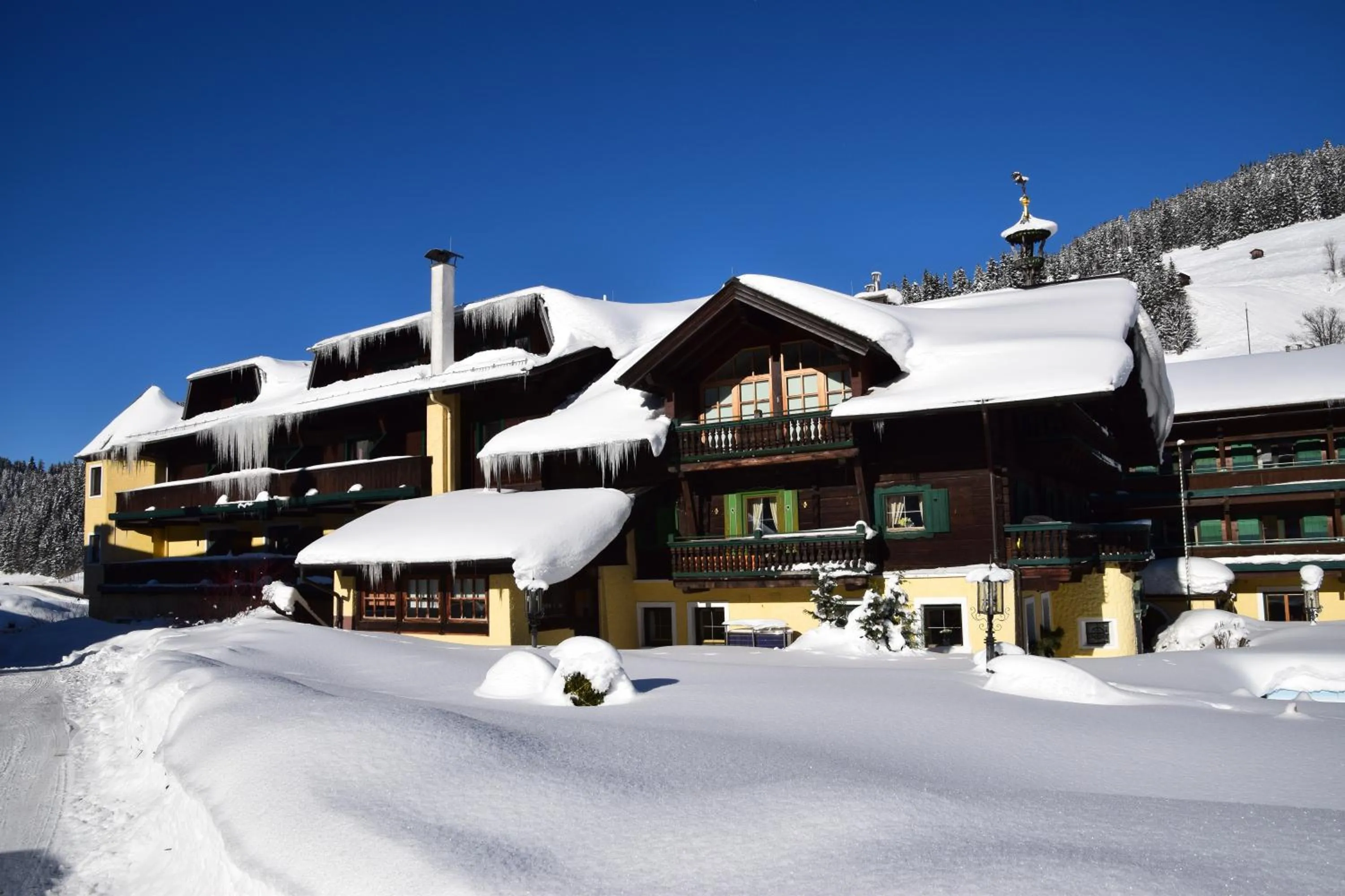 Property building in Hotel Unterhof