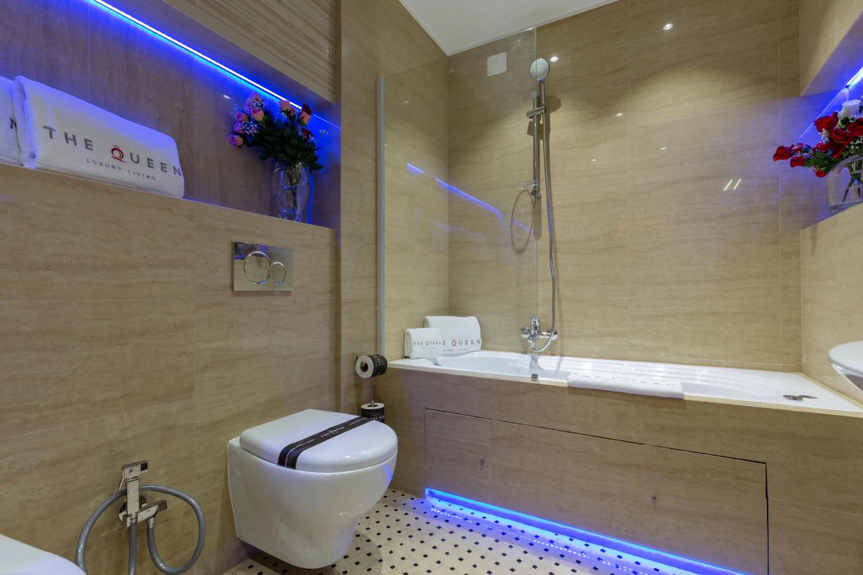 Toilet in The Queen Luxury Apartments - Villa Carlotta