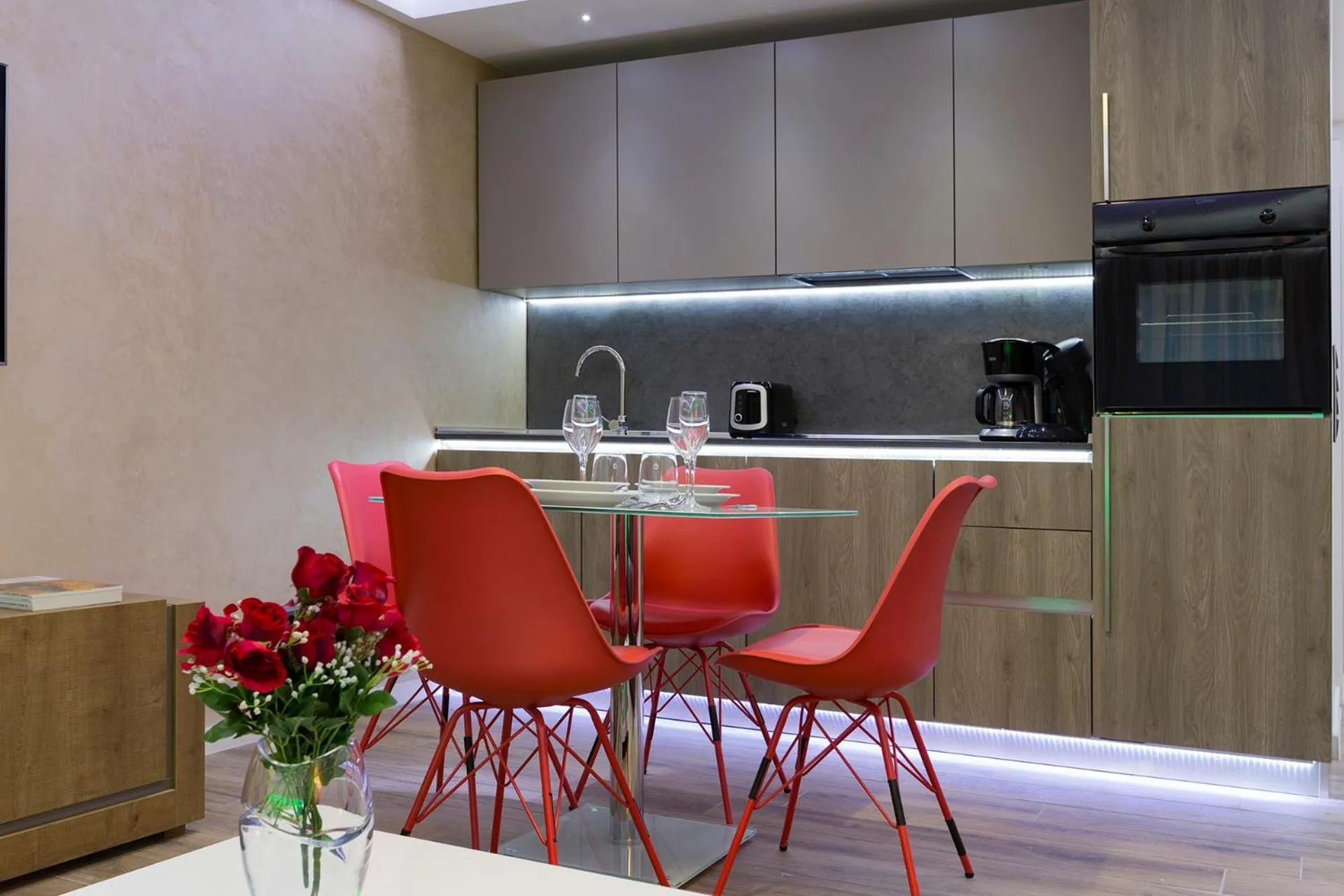 Dining area in The Queen Luxury Apartments - Villa Carlotta