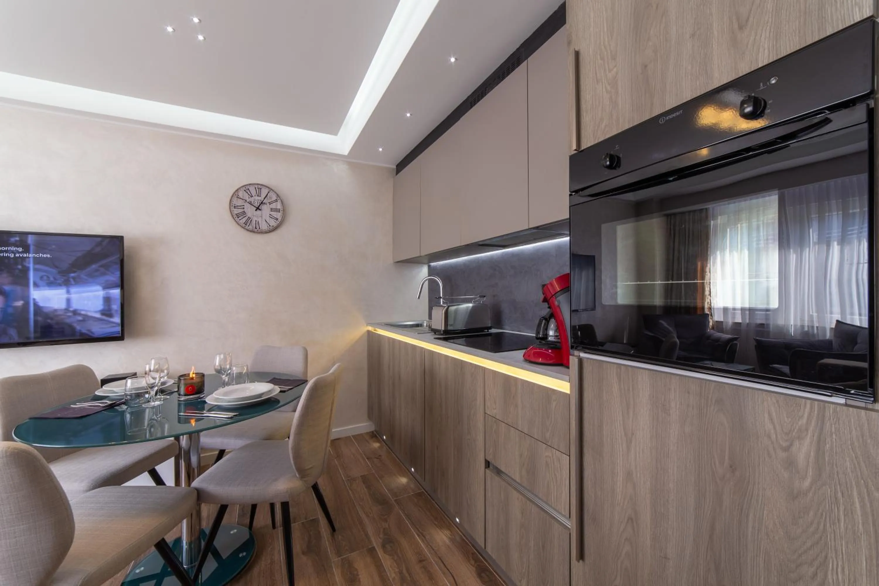 kitchen in The Queen Luxury Apartments - Villa Carlotta