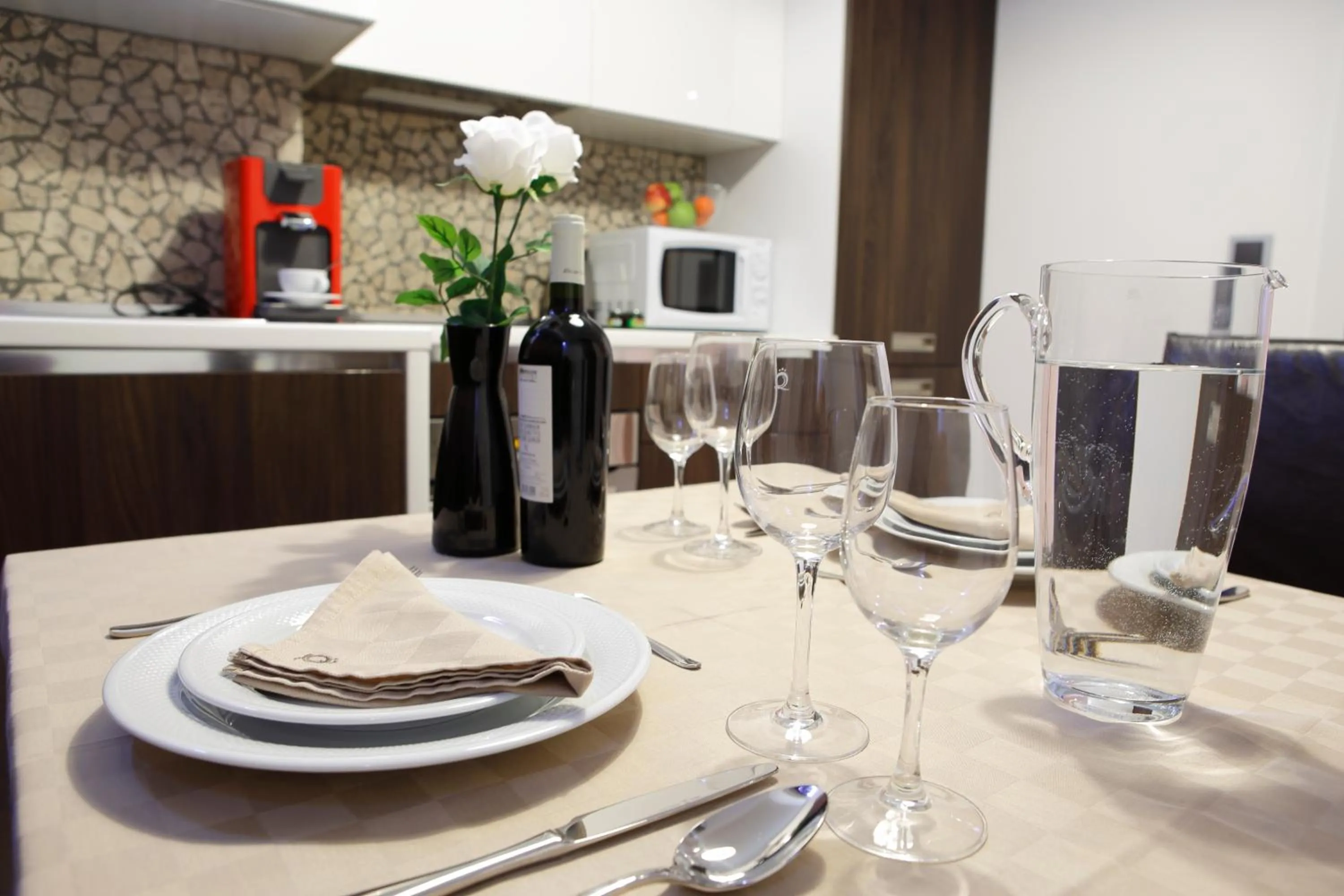 Dining area in The Queen Luxury Apartments - Villa Carlotta