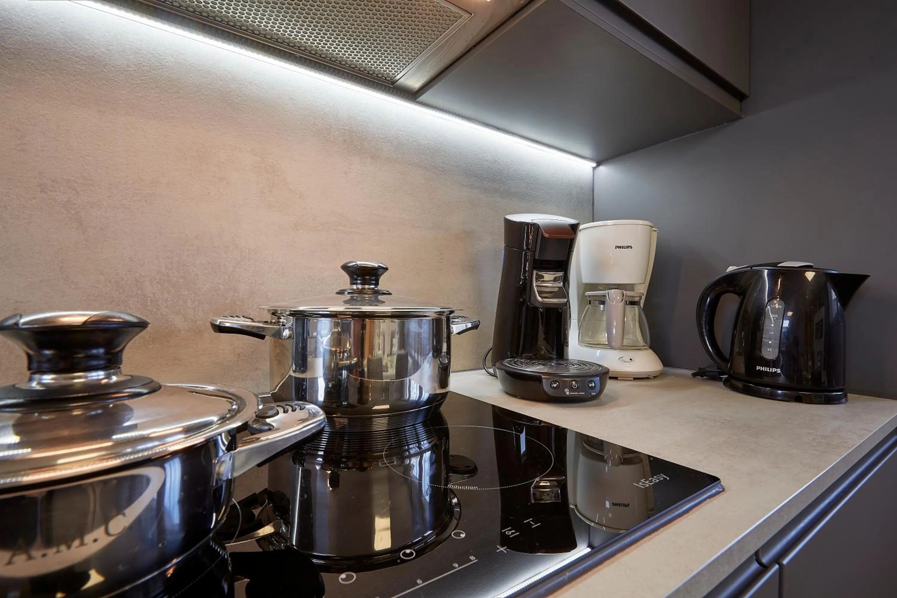 Kitchen or kitchenette in The Queen Luxury Apartments - Villa Carlotta
