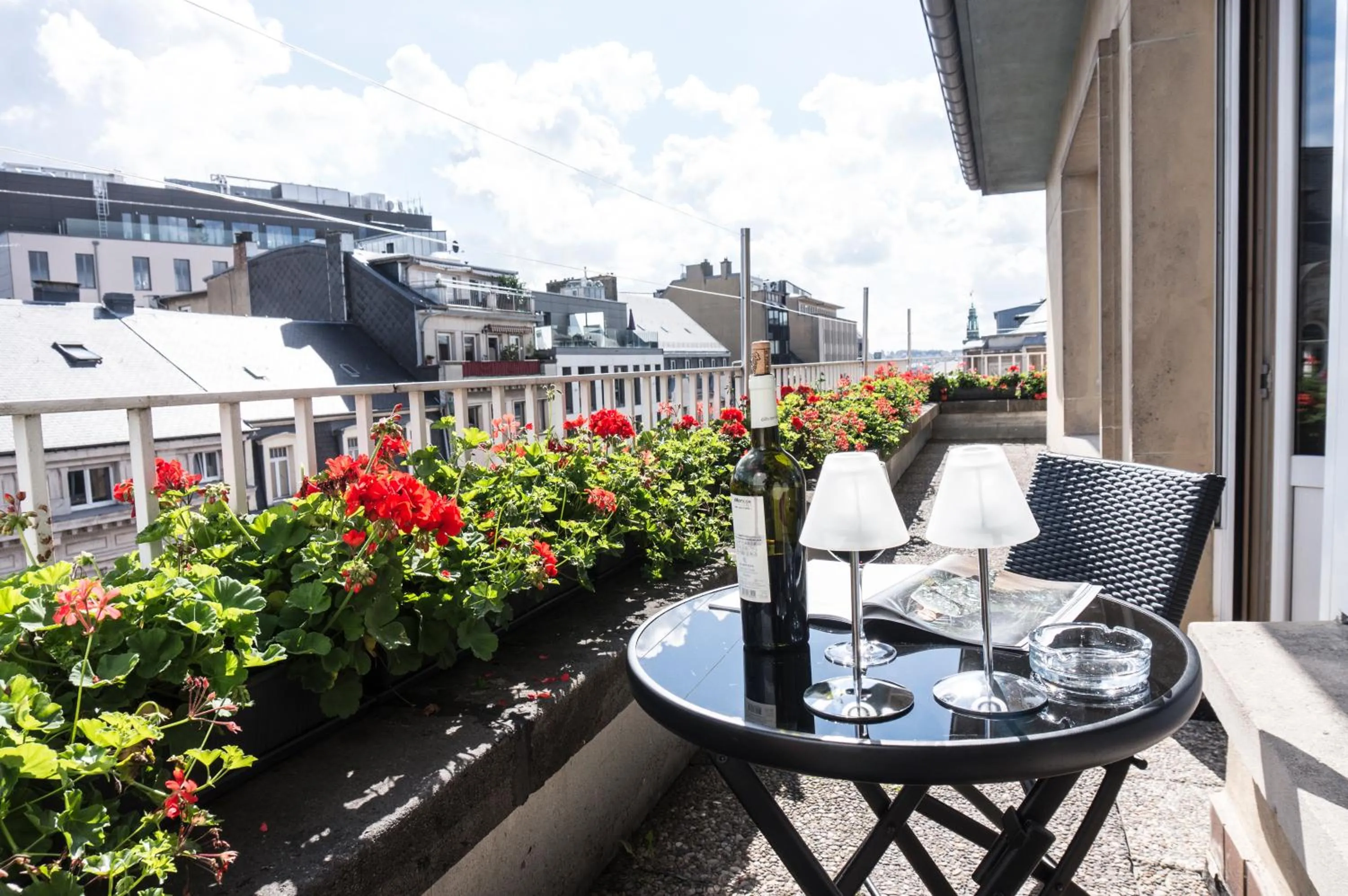 Balcony/Terrace in The Queen Luxury Apartments - Villa Carlotta