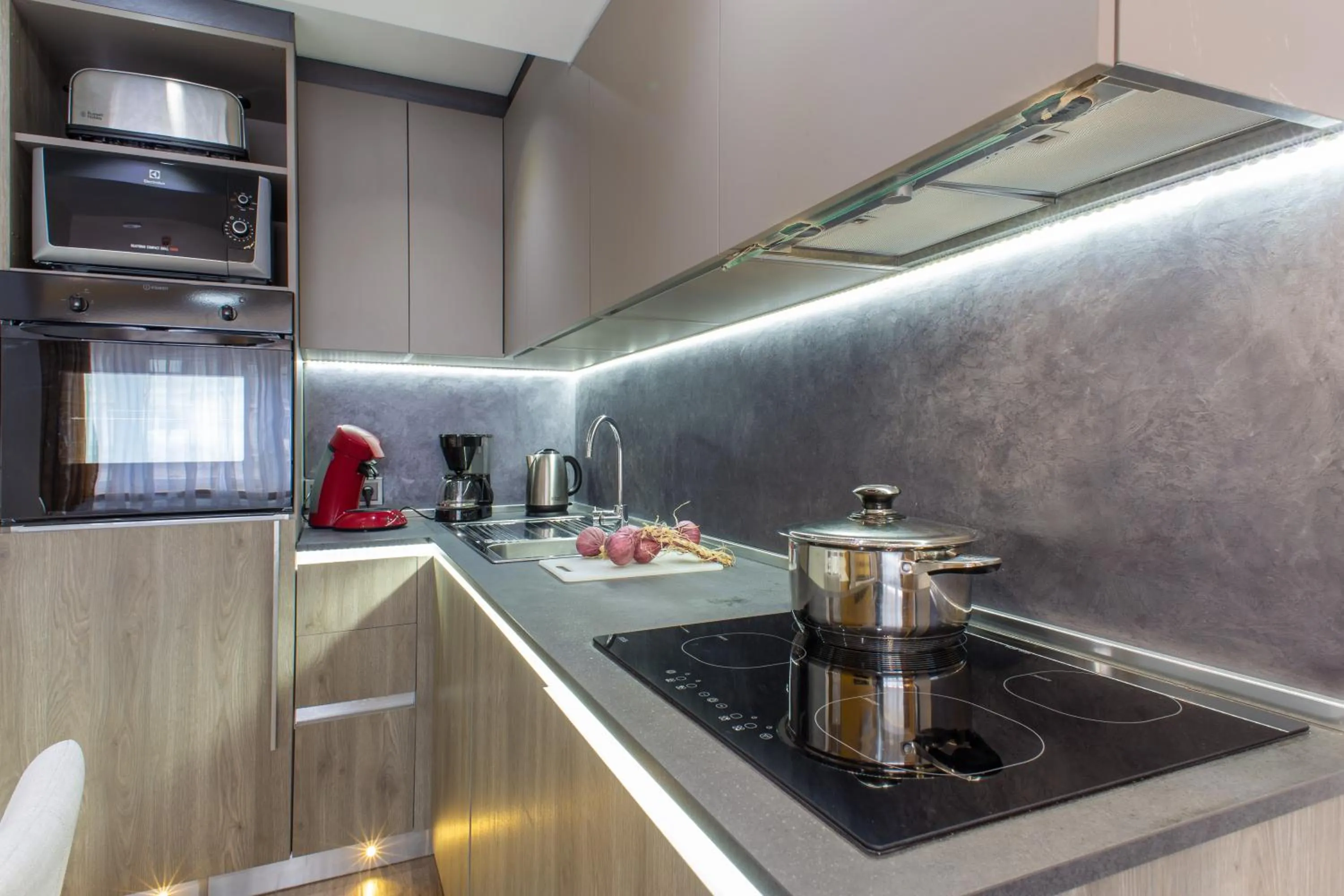 kitchen in The Queen Luxury Apartments - Villa Carlotta