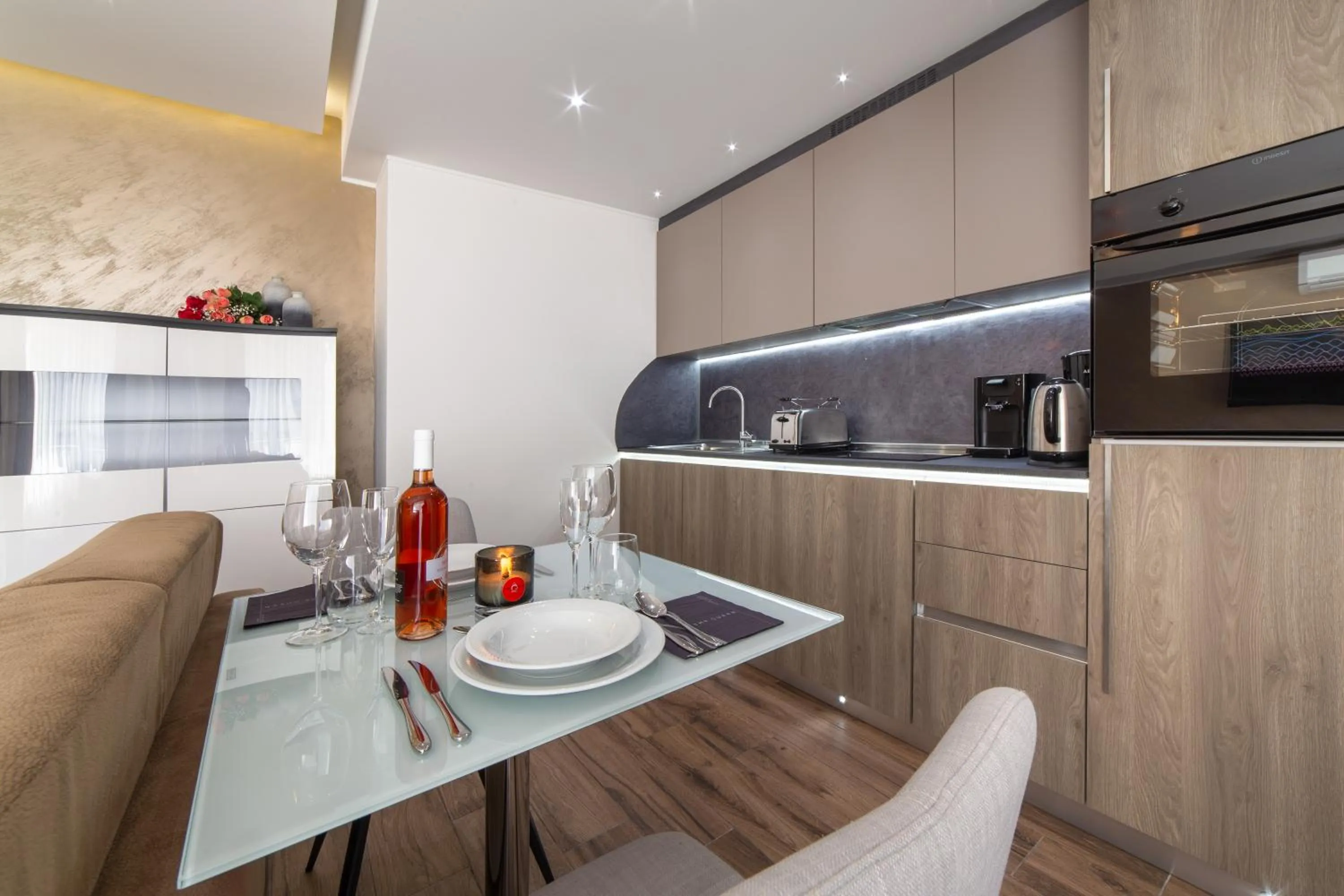 kitchen in The Queen Luxury Apartments - Villa Carlotta