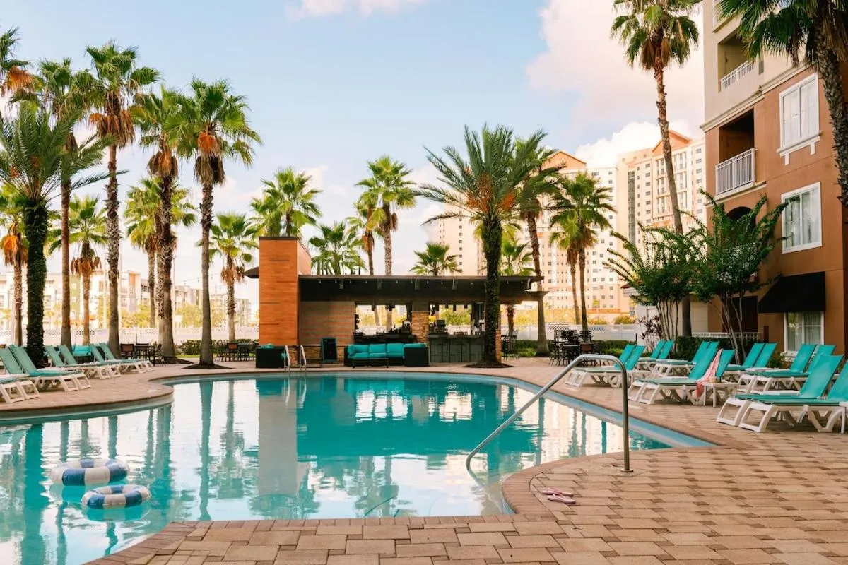 Restaurant/places to eat in The Point by Edge