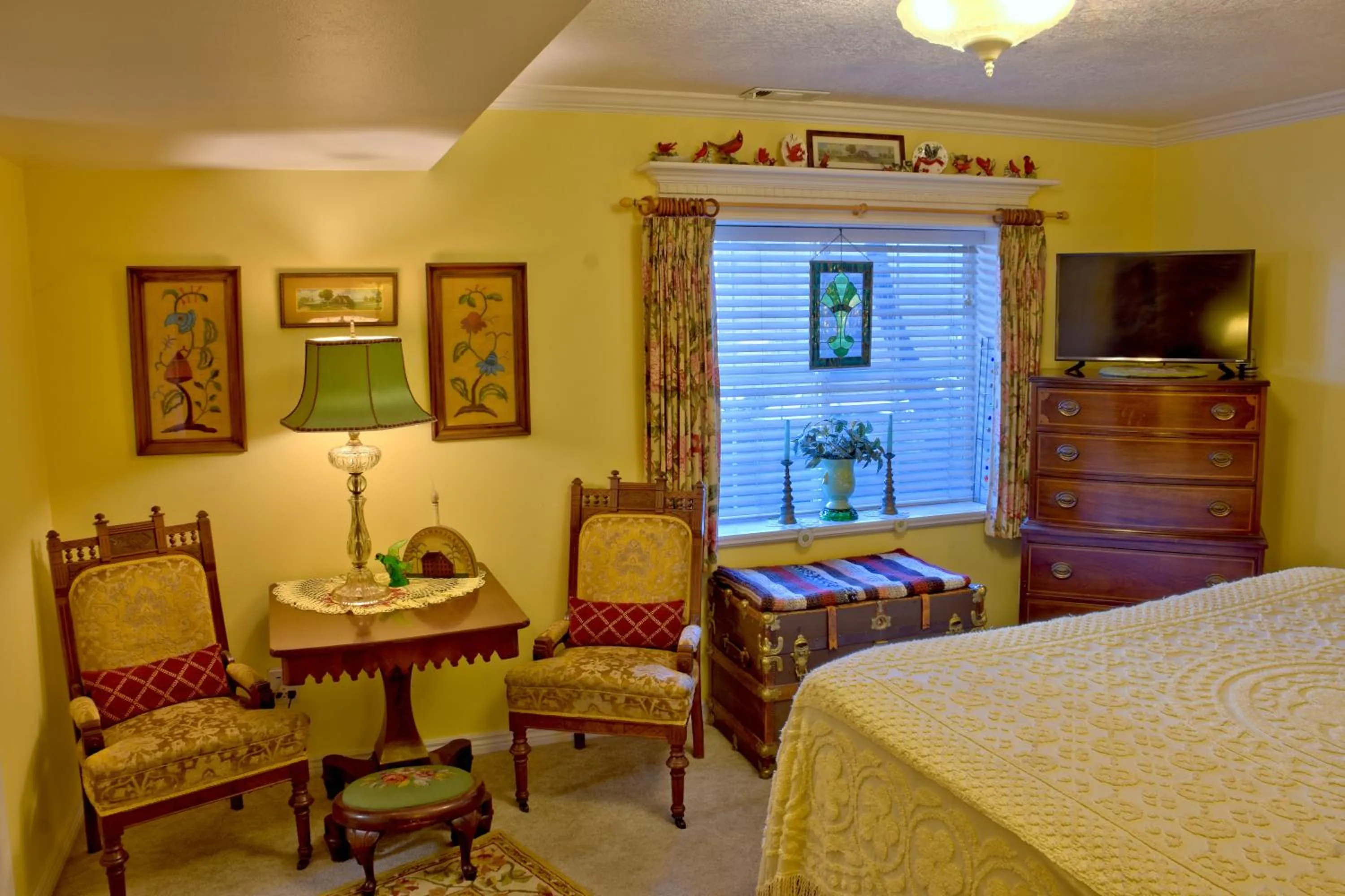 Bed in Big Yellow Inn