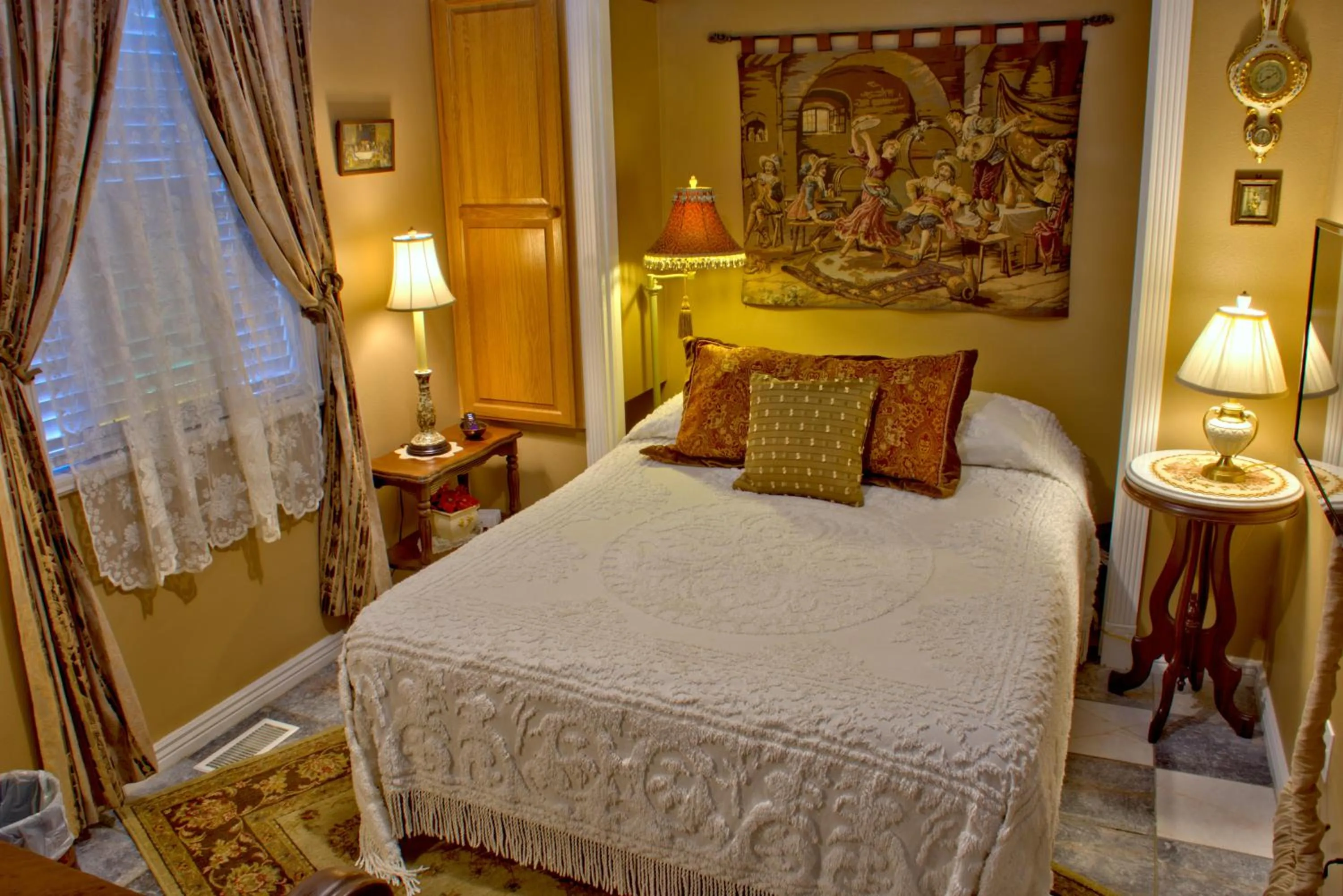 Bed in Big Yellow Inn