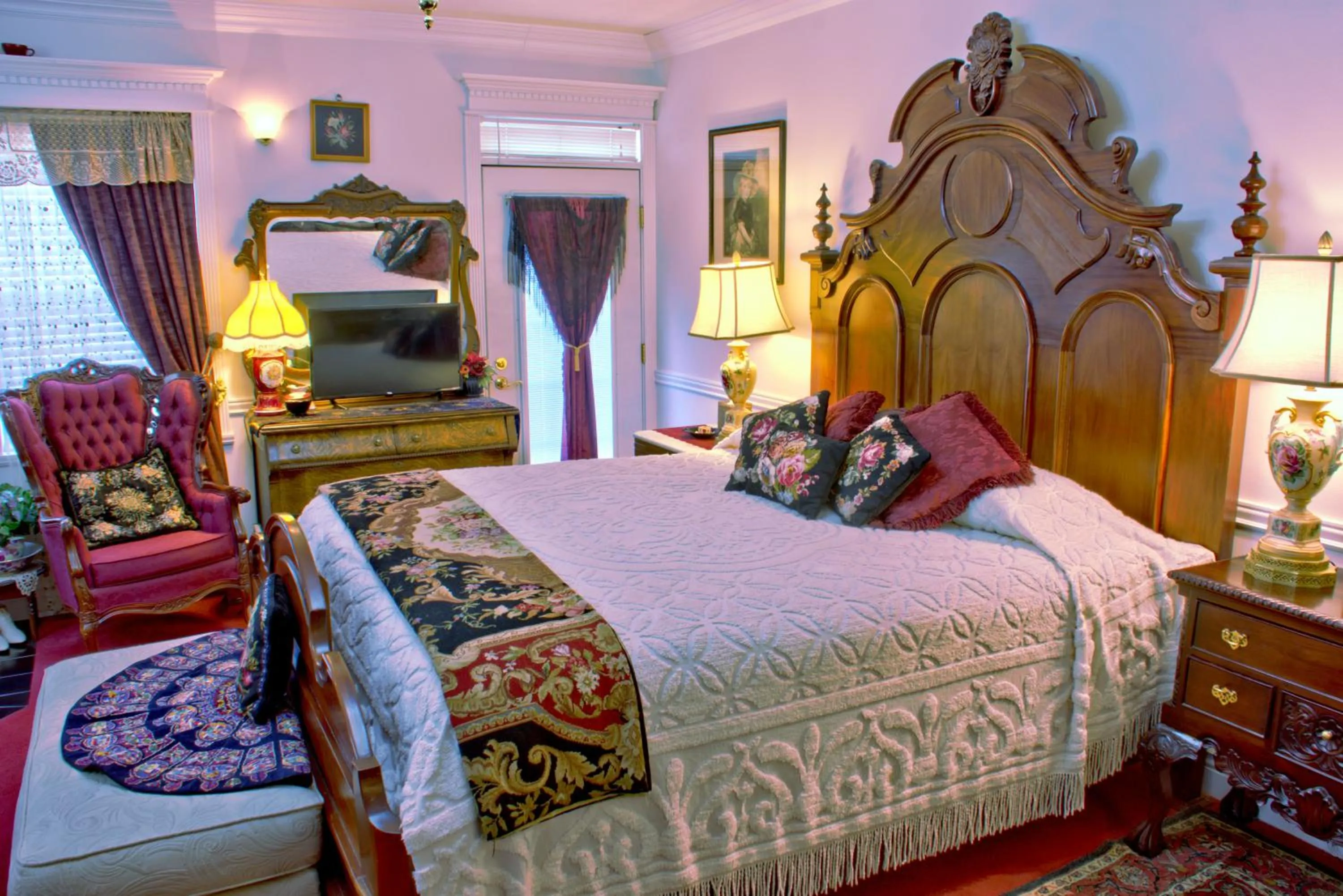 Bed in Big Yellow Inn