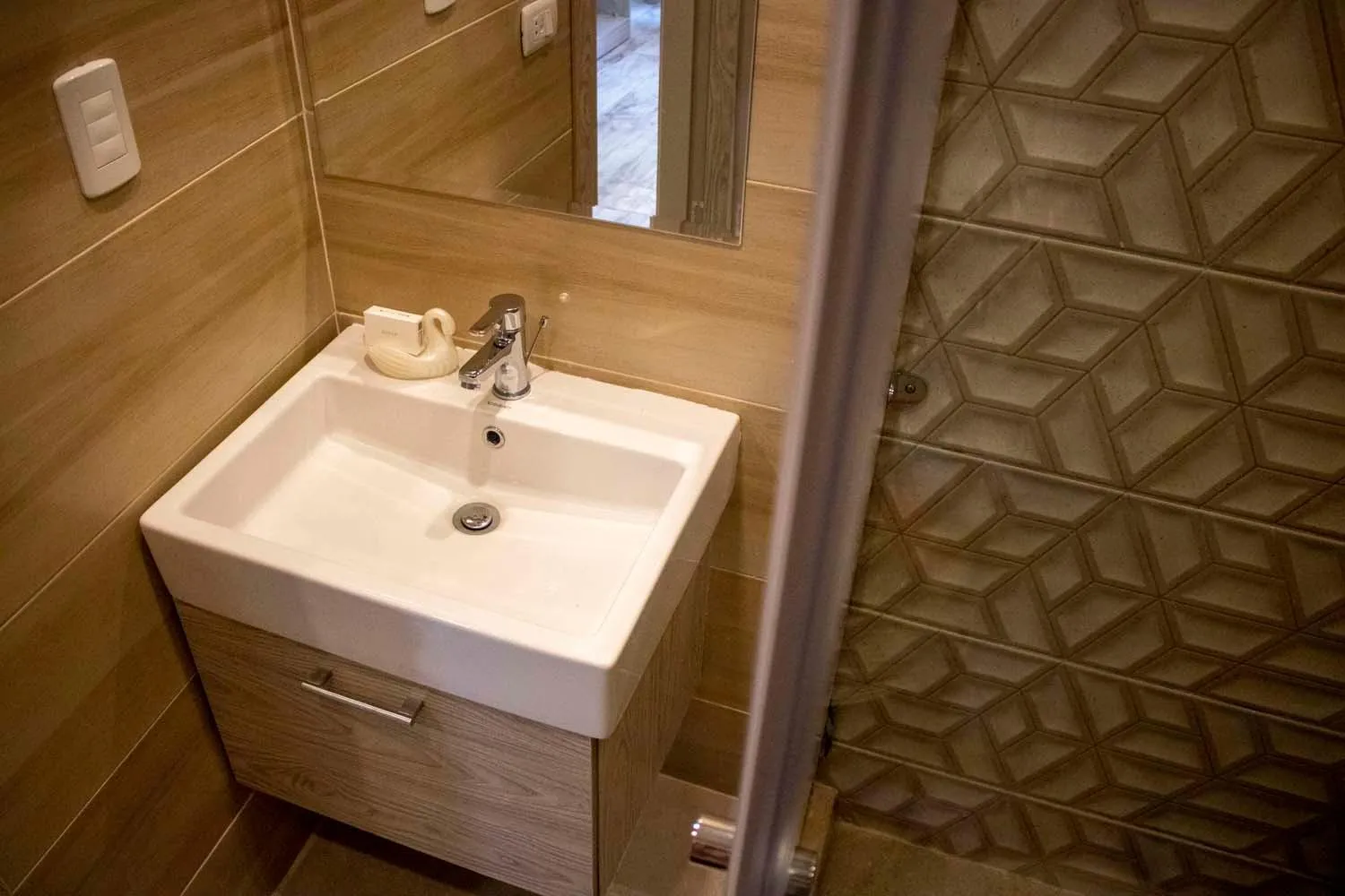 Nine Pyramids View Hotel