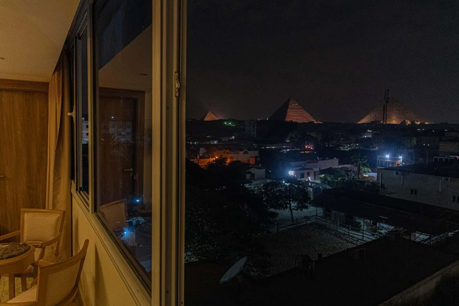 Nine Pyramids View Hotel