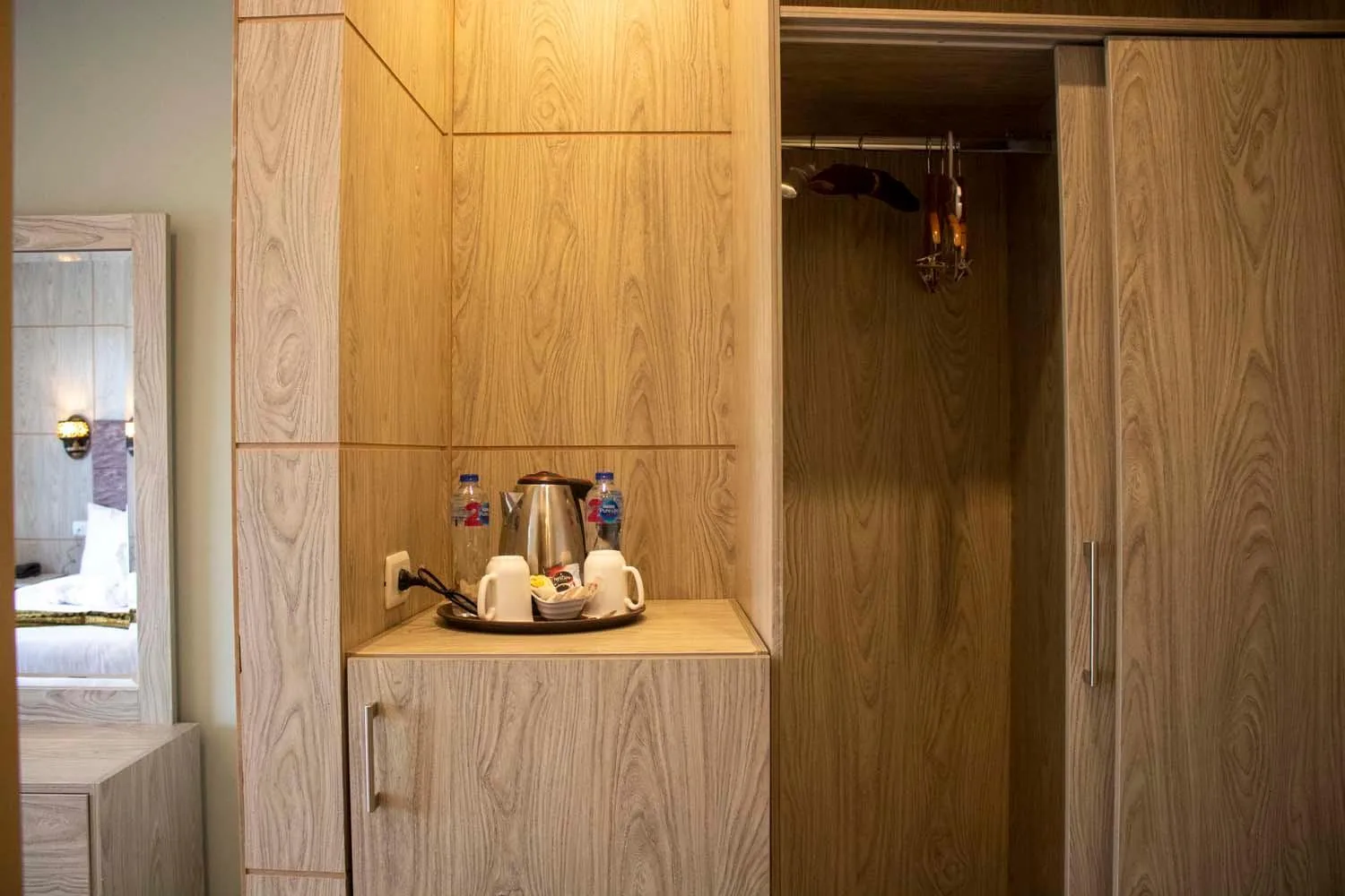 Nine Pyramids View Hotel