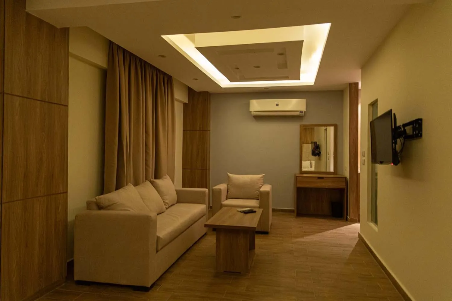 Nine Pyramids View Hotel