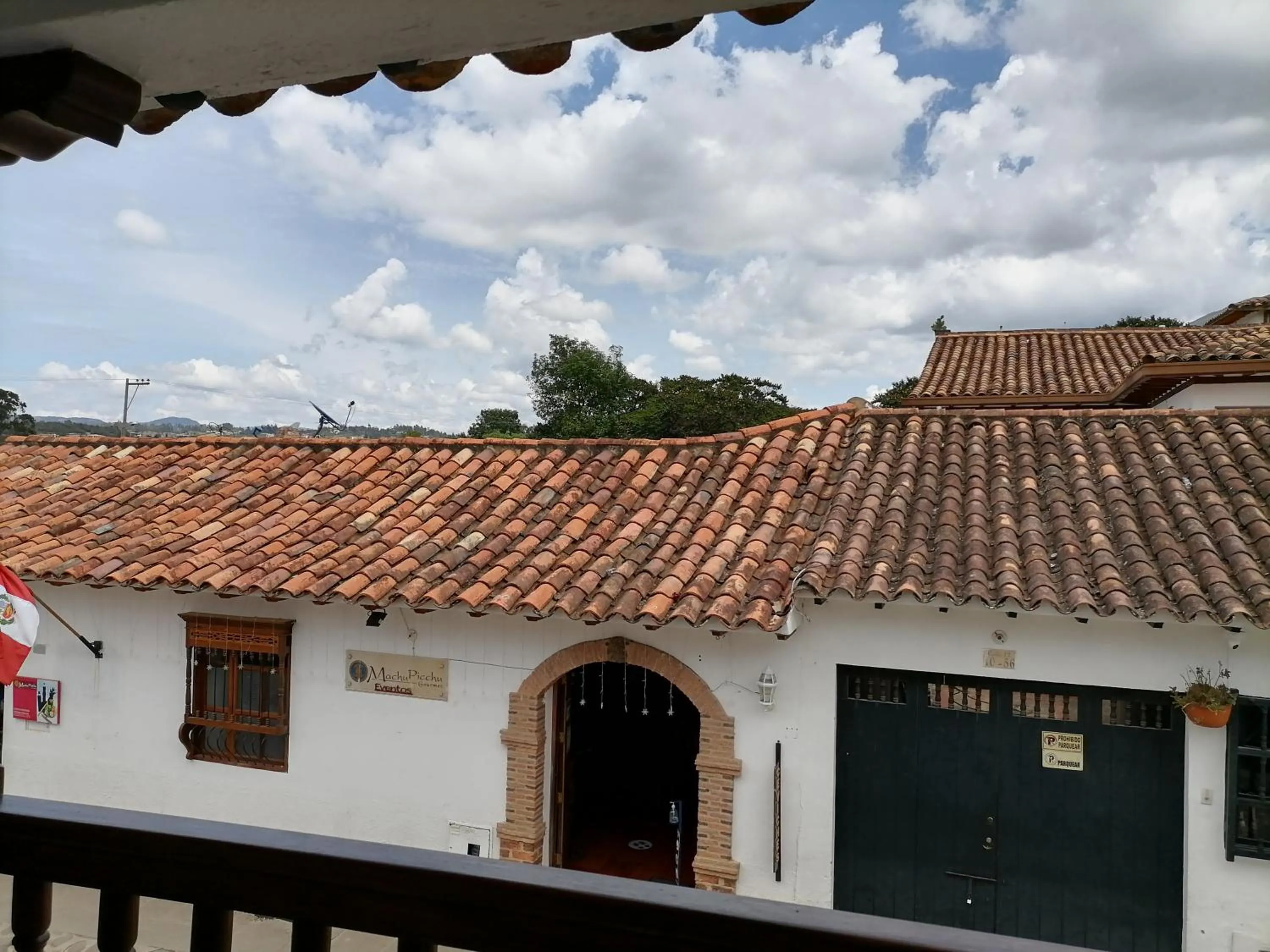 Property building in Laureles de la Villa