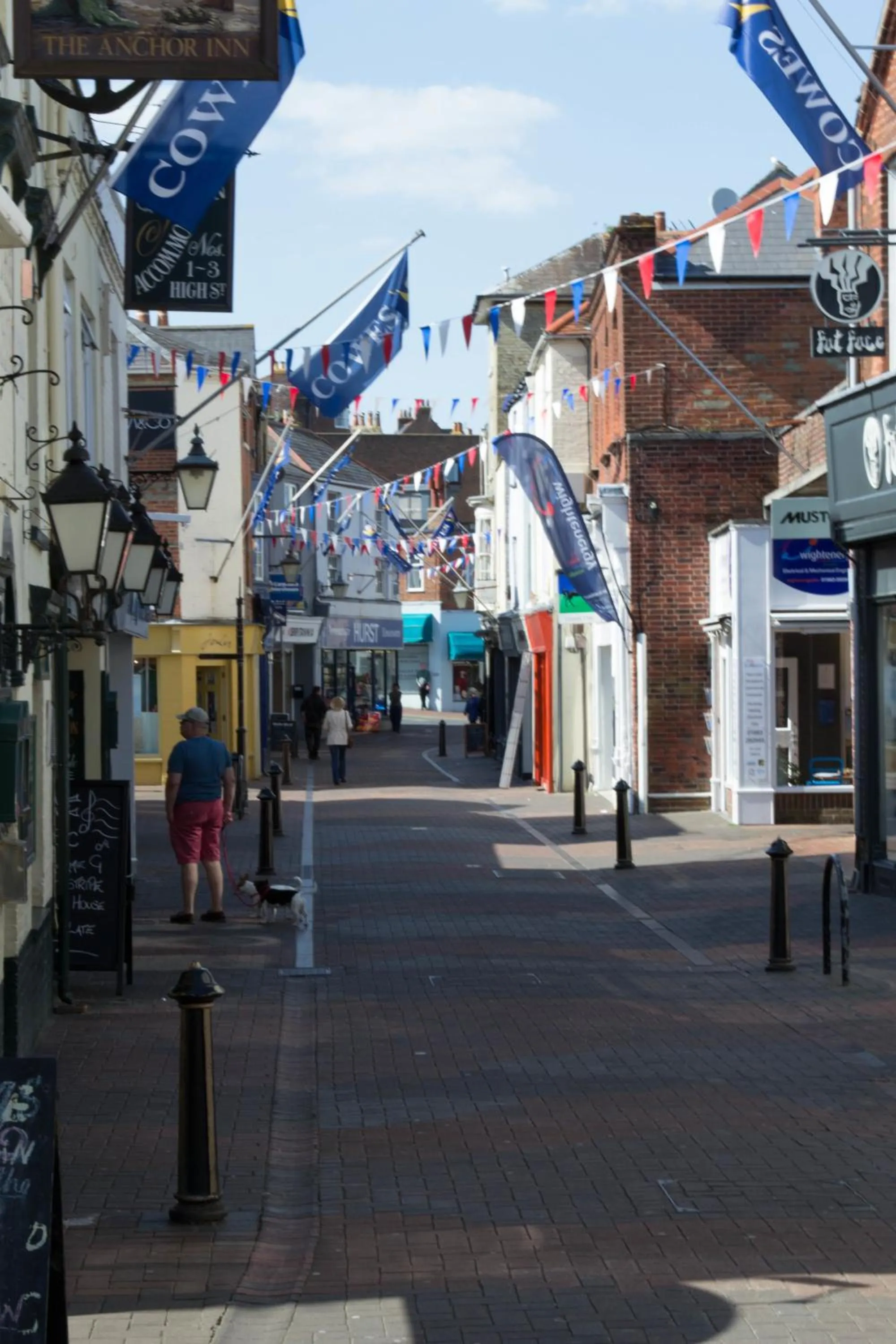 Shopping Area in Ward Avenue B&B