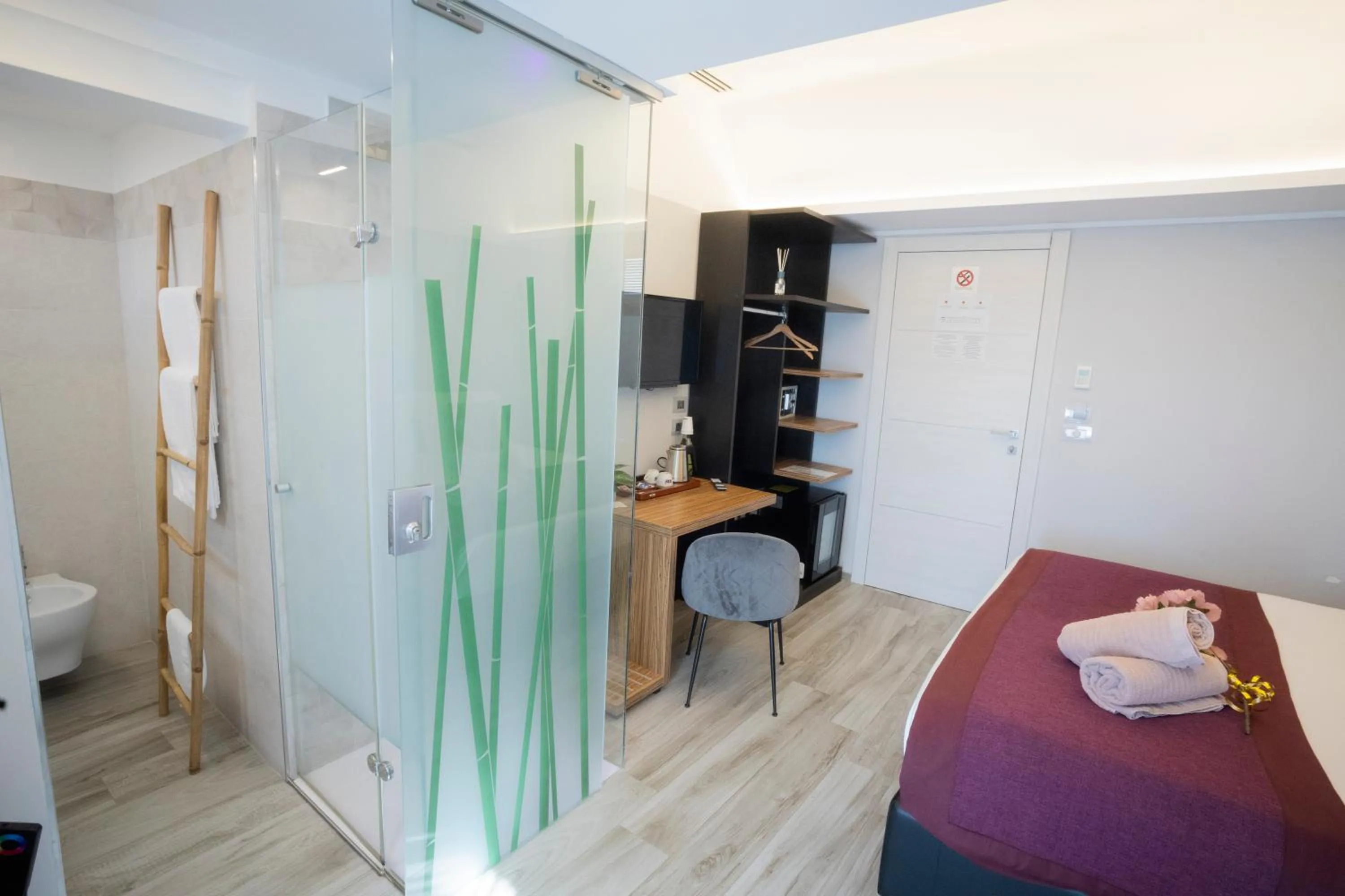 View (from property/room), Bed in Pachamama