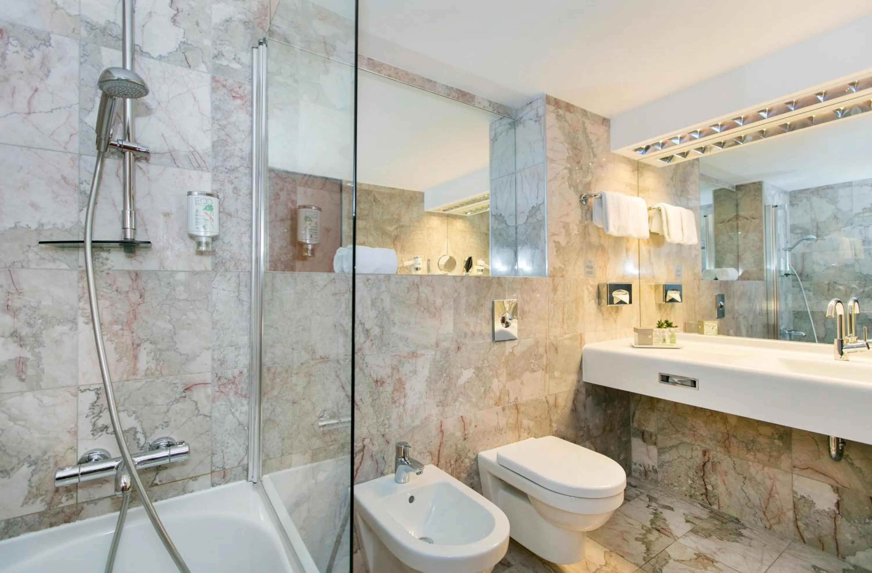 Toilet in ARCOTEL Kaiserwasser Wien