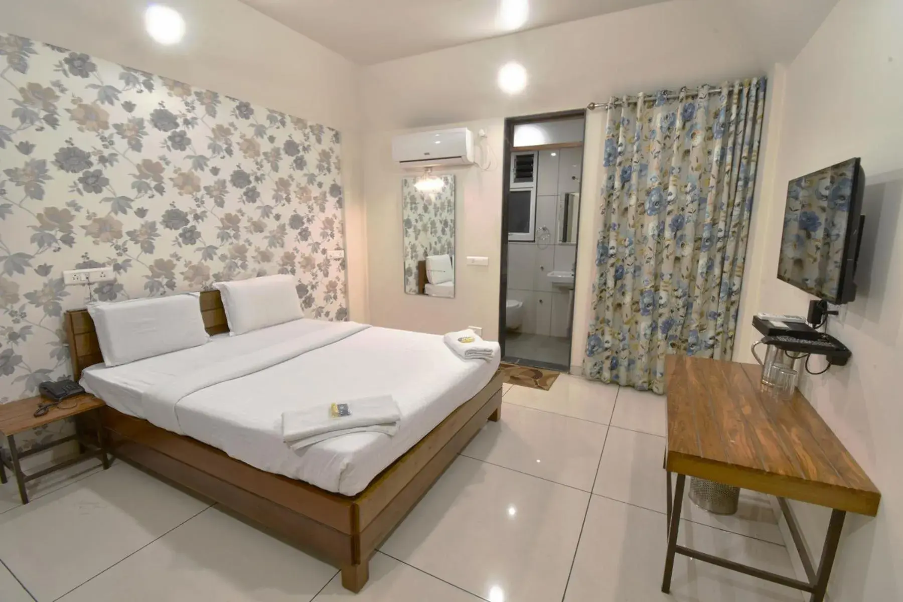 Facade/entrance in Hotel Prafulla Pure Veg Facade/entrance in Hotel Prafulla Pure Veg